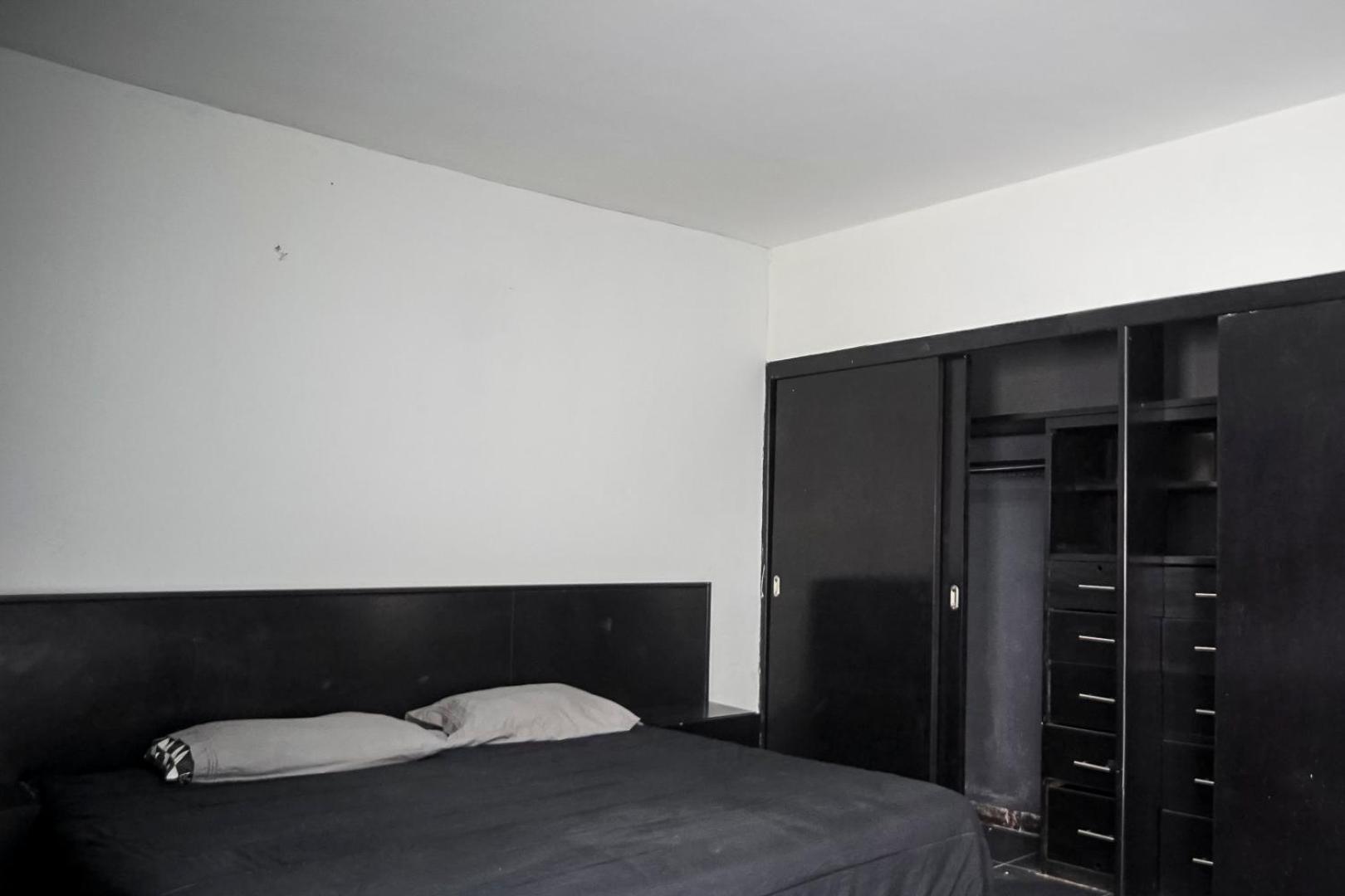 Queen Room photo 1