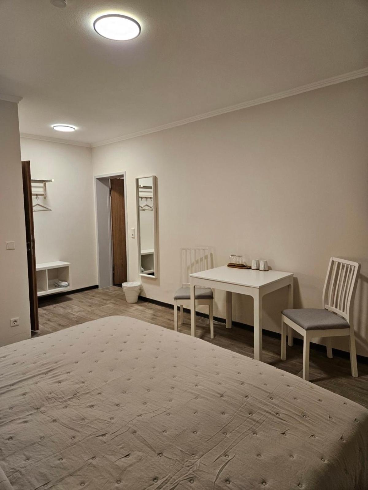 Large Double Room