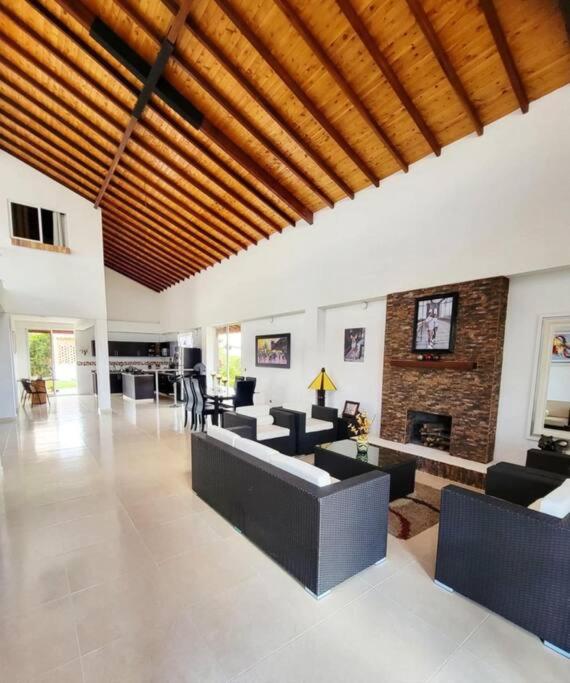 Villa photo 1