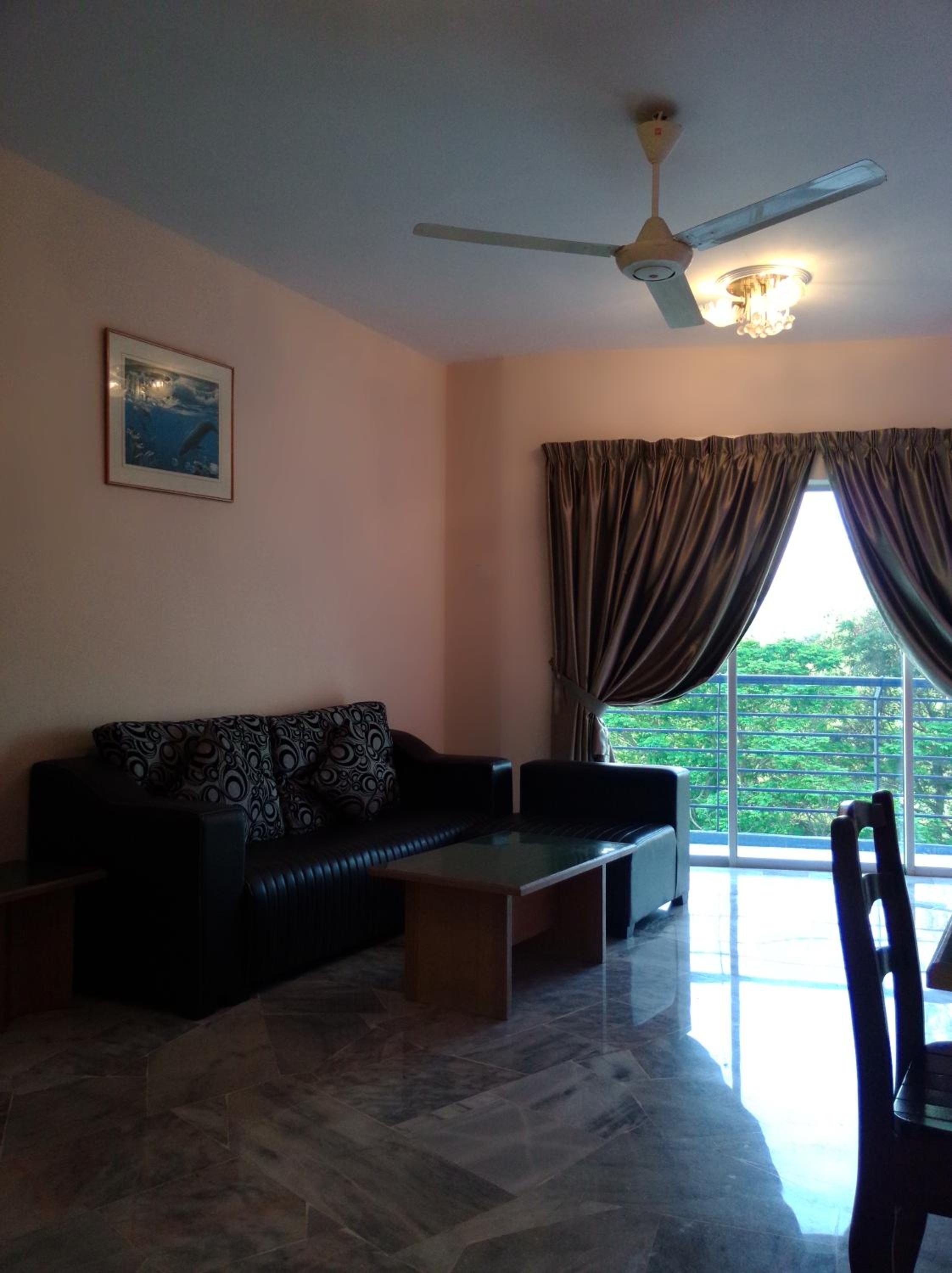 Standard One-Bedroom Apartment - Photo 3