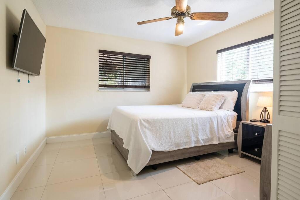 Two-Bedroom House photo 3