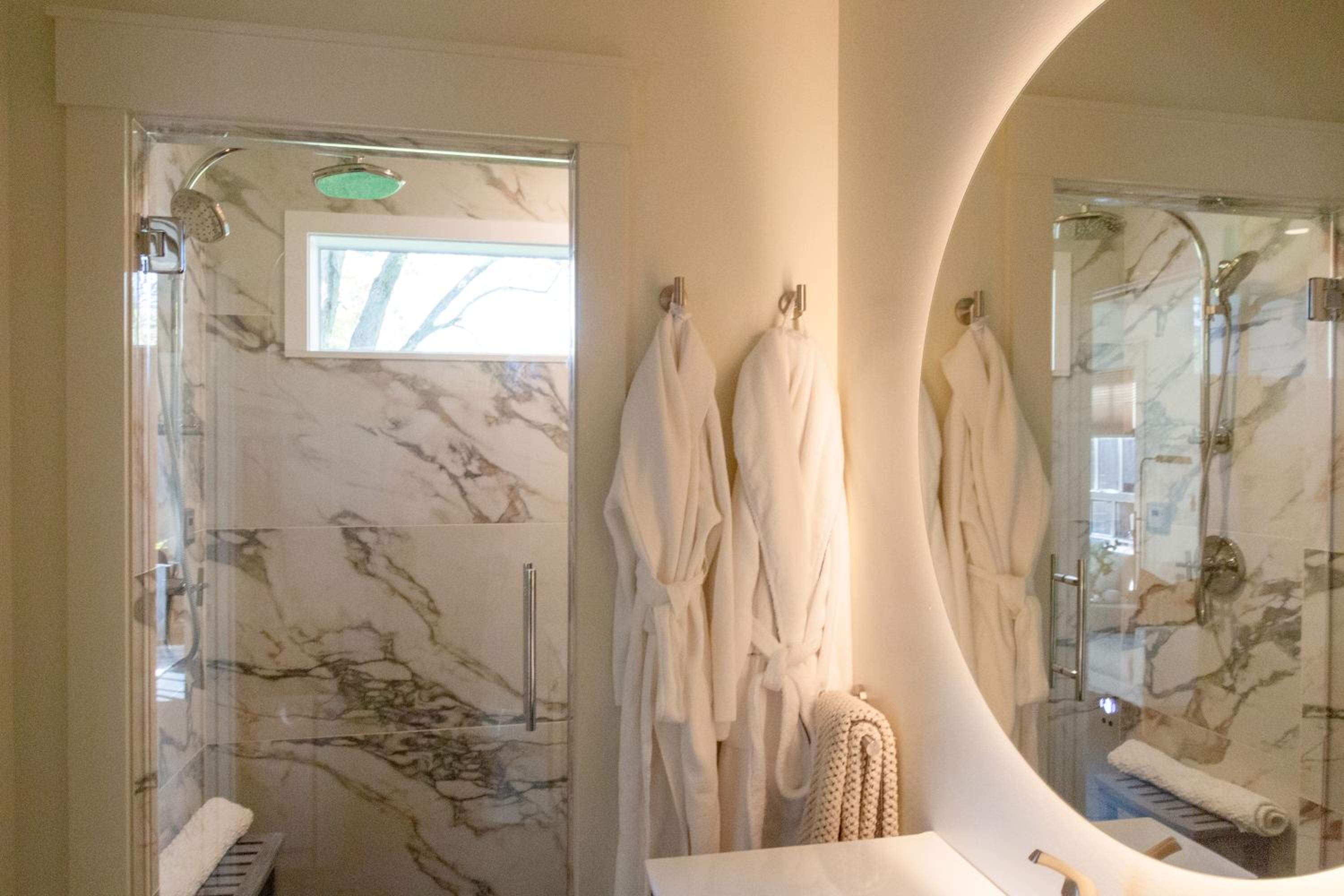One-Bedroom Apartment with Spa Bath photo 3
