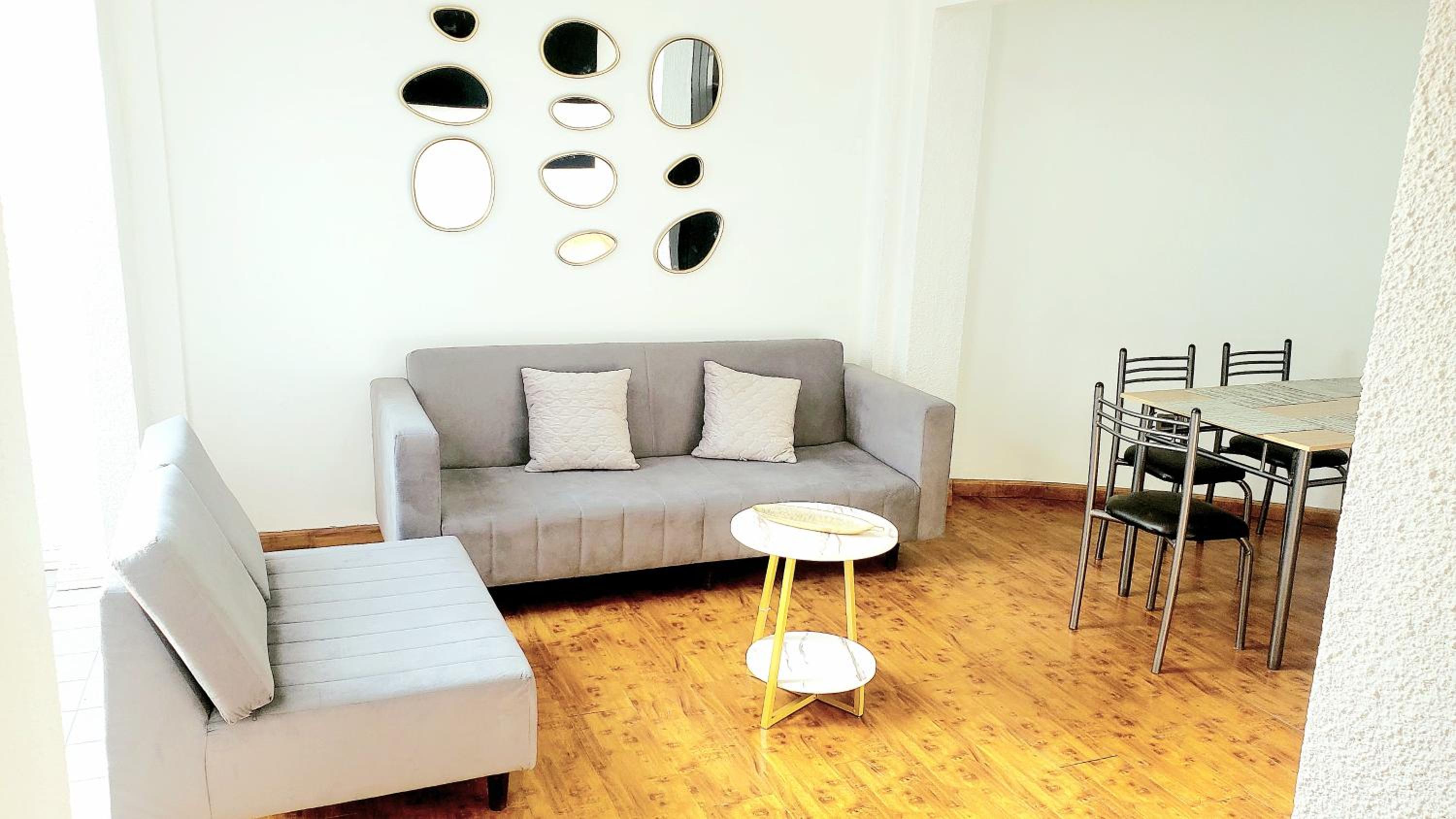 Apartment photo 1