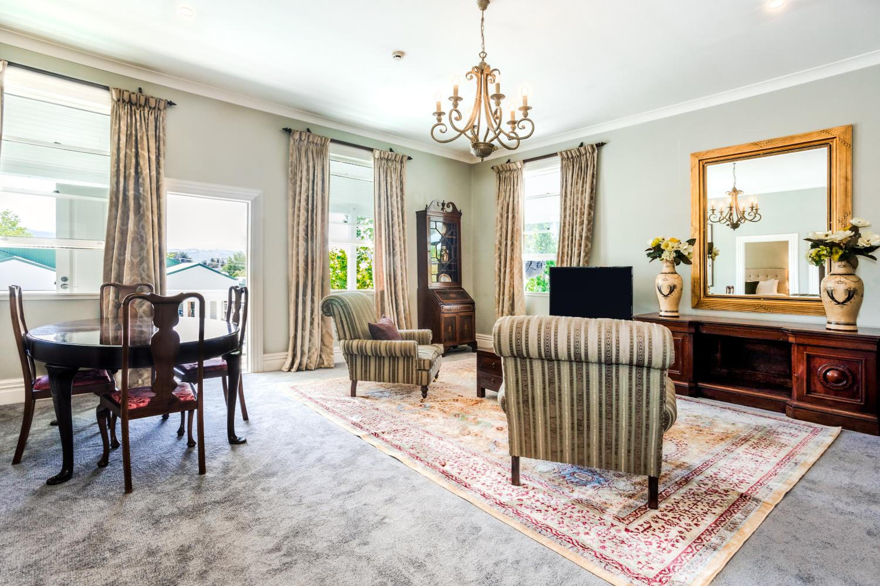 Governors Suite