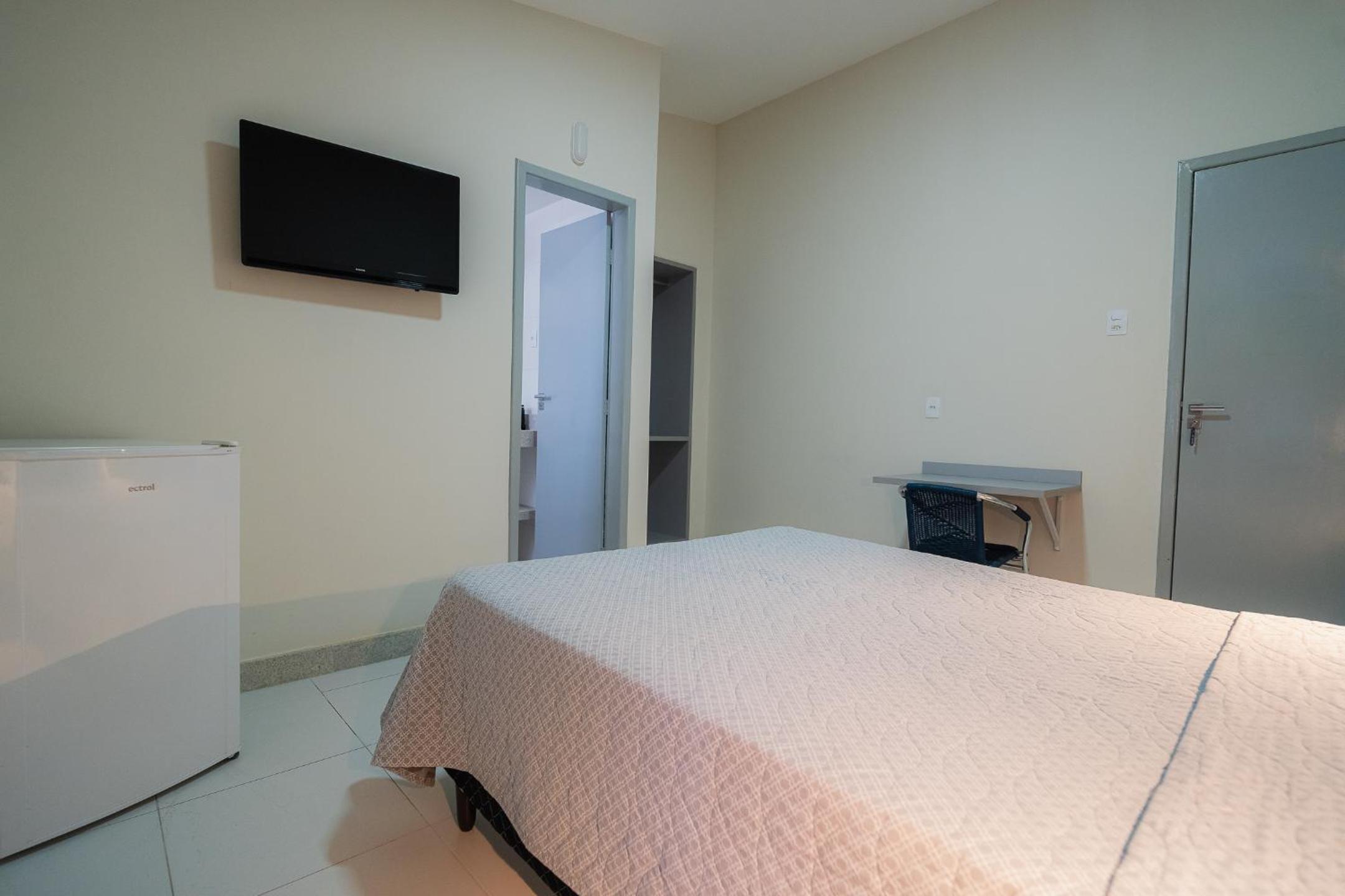 Standard Double Room - Photo 14