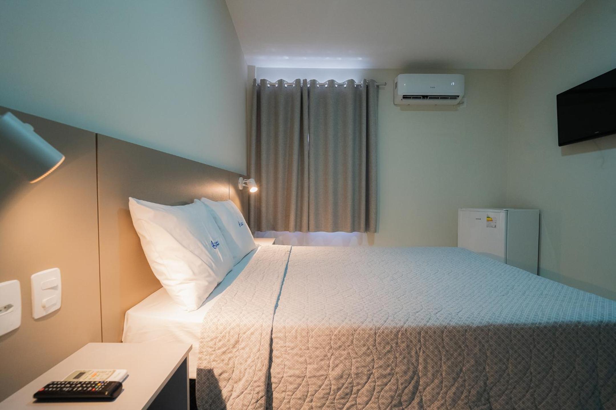 Standard Double Room - Photo 8