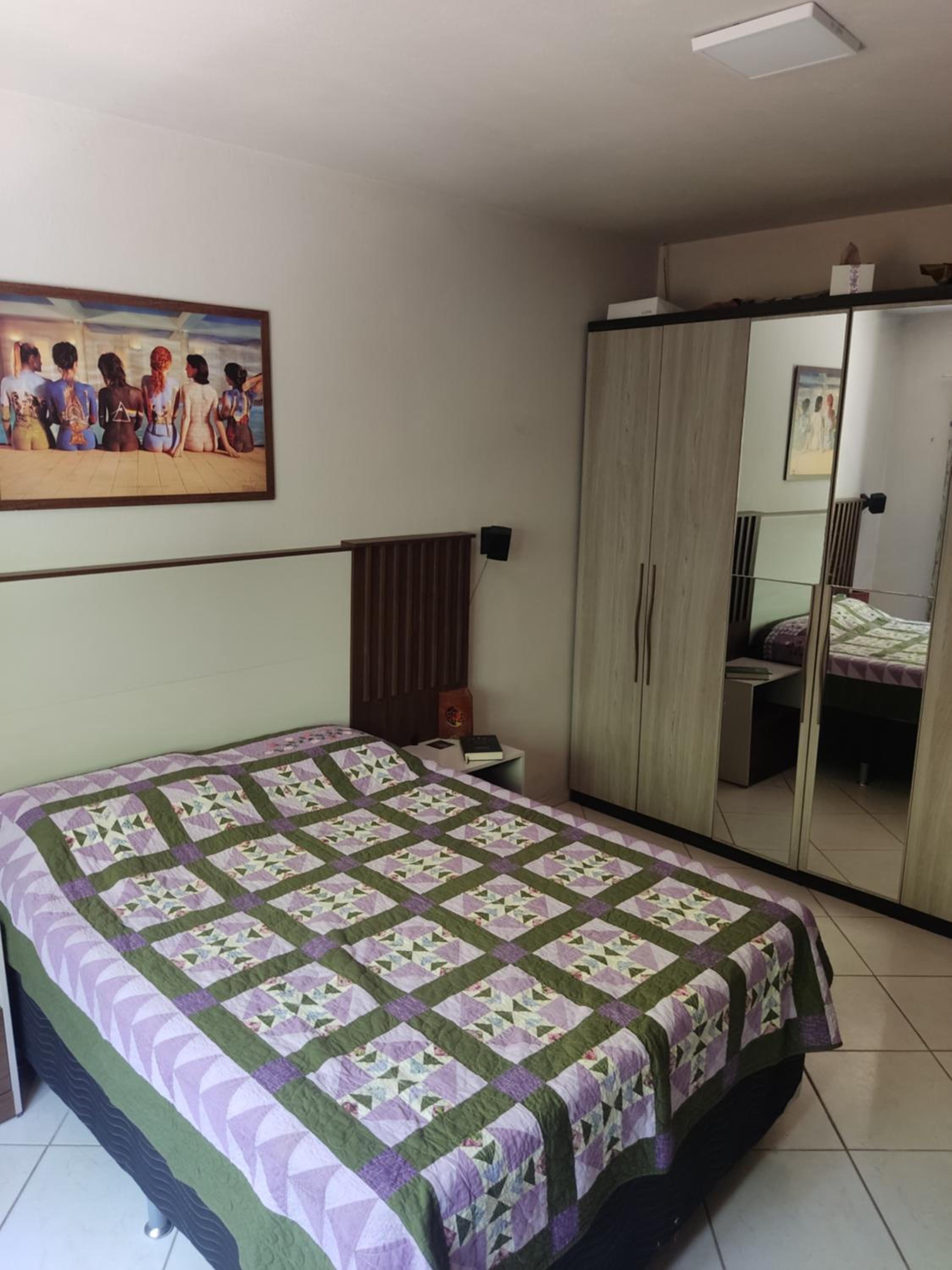 Queen Room with Shared Bathroom