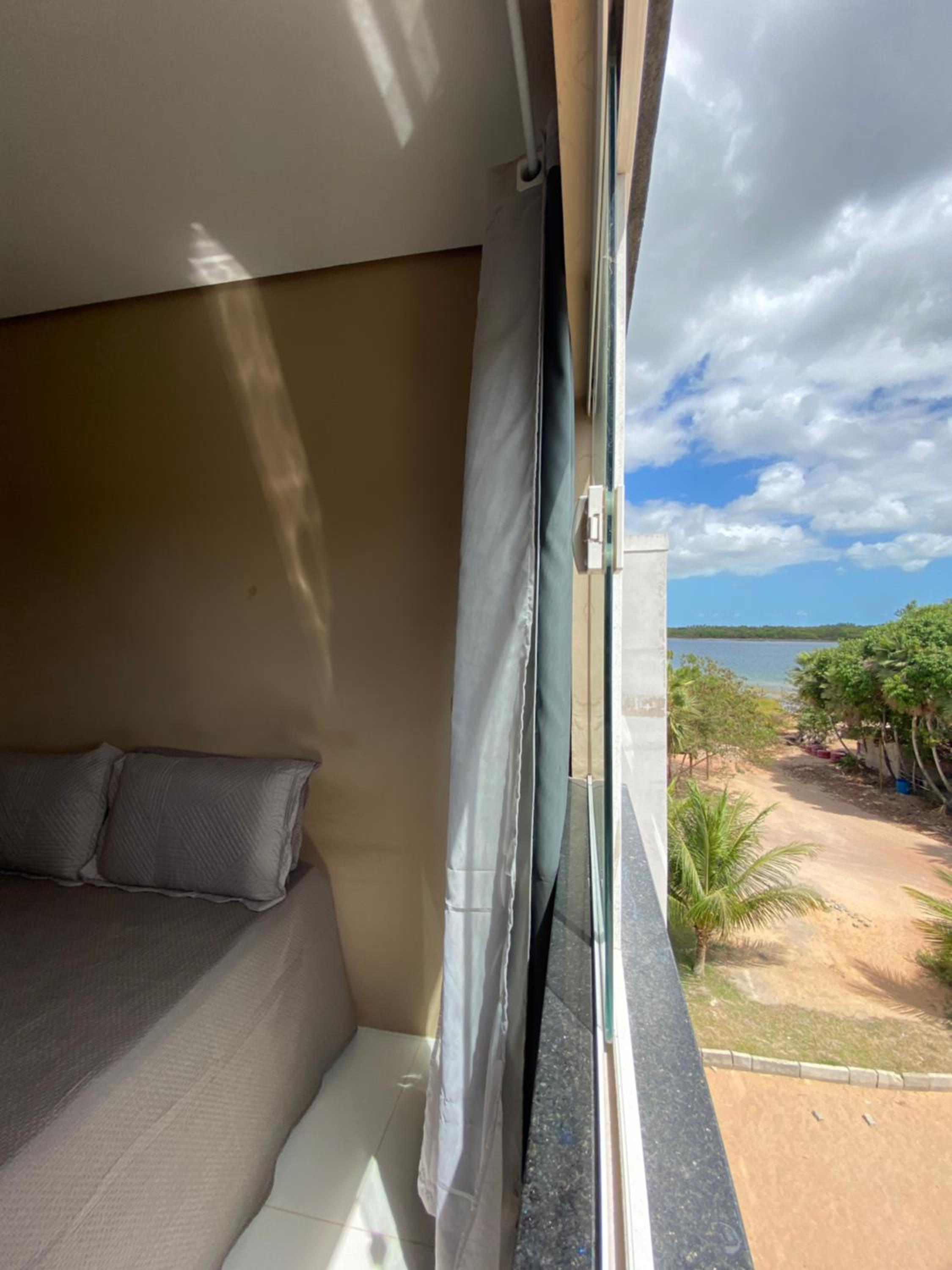 Three-Bedroom Apartment With Water View photo 2