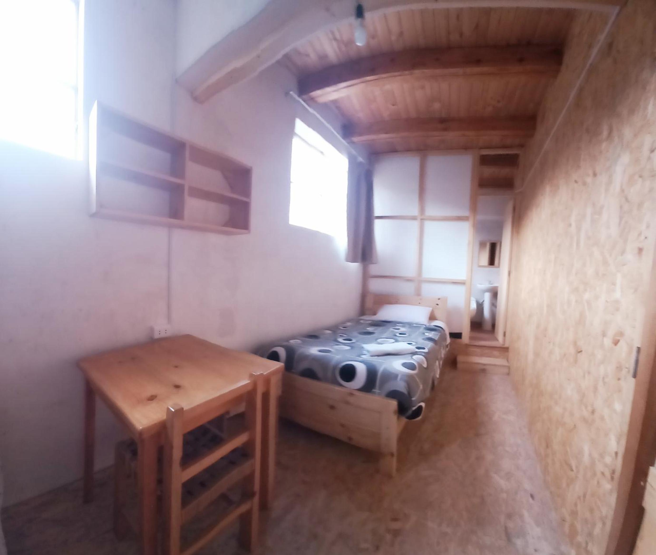 Single Room photo 3