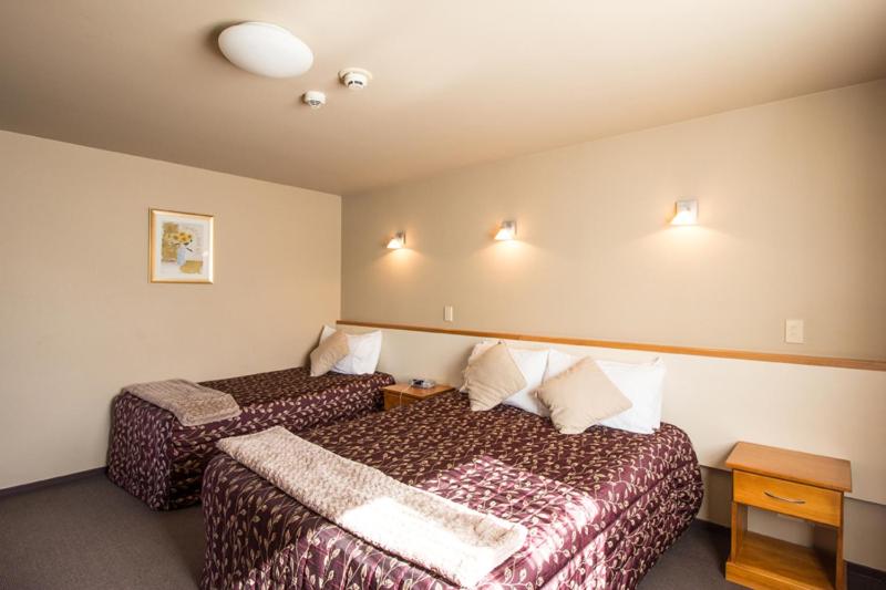 Standard Double or Twin Room - Photo 2