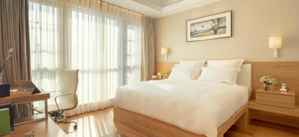 1 Bed Suite include access to 2 adults and 2 children Executive Lounge Benefits photo 2