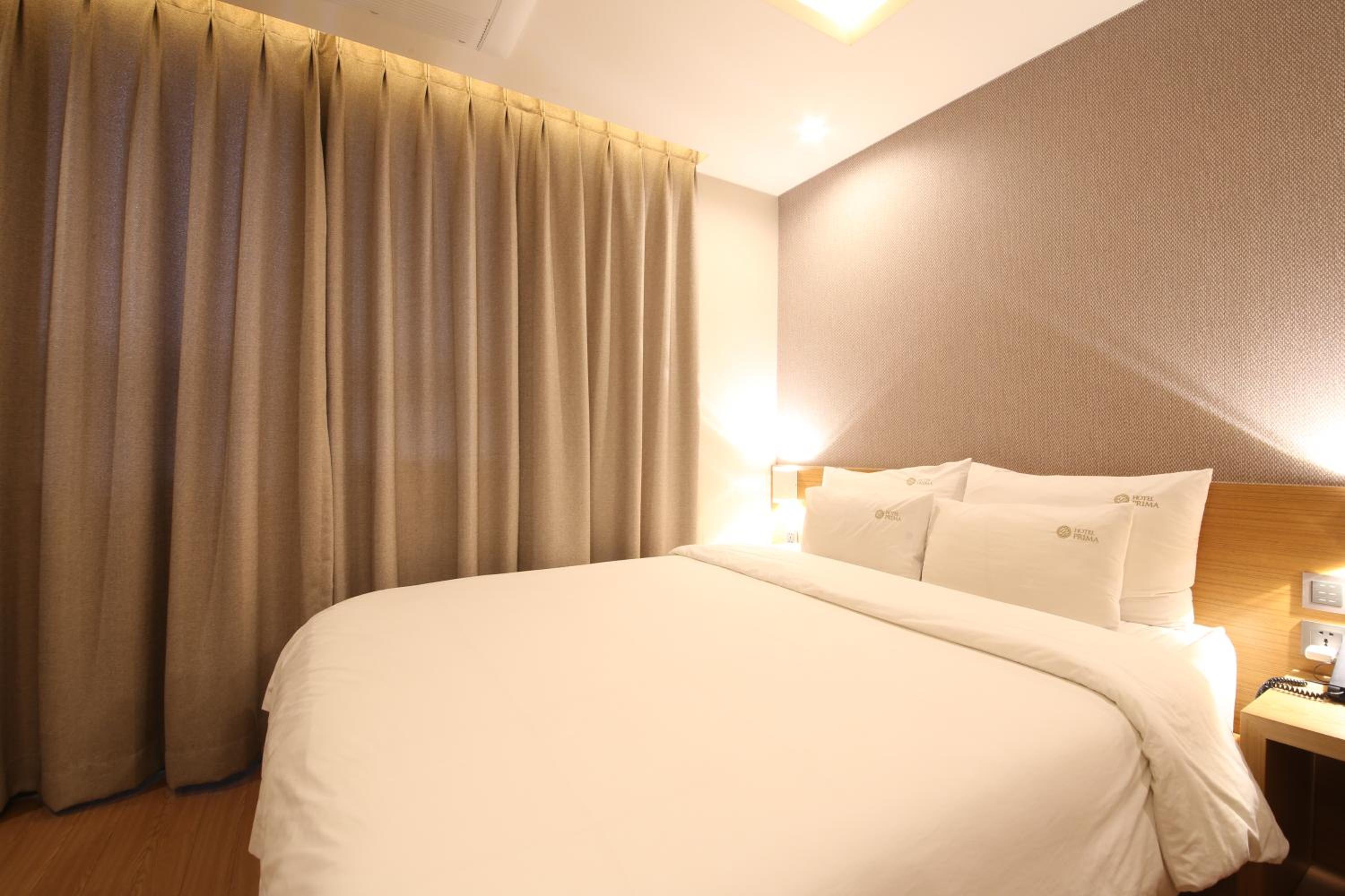 Double Room with 2 High Performance PC - Photo 10