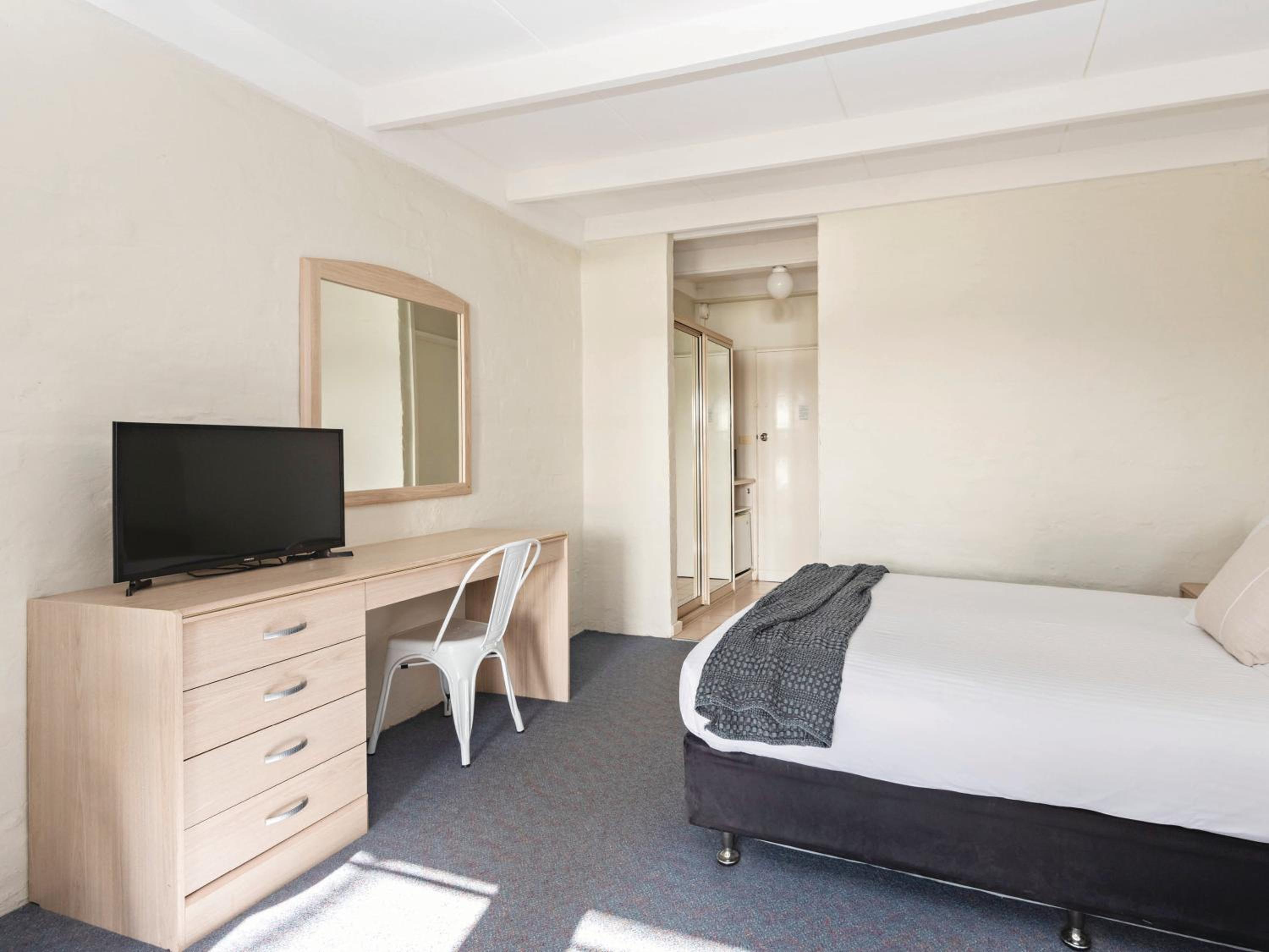 King Courtyard Room photo 3