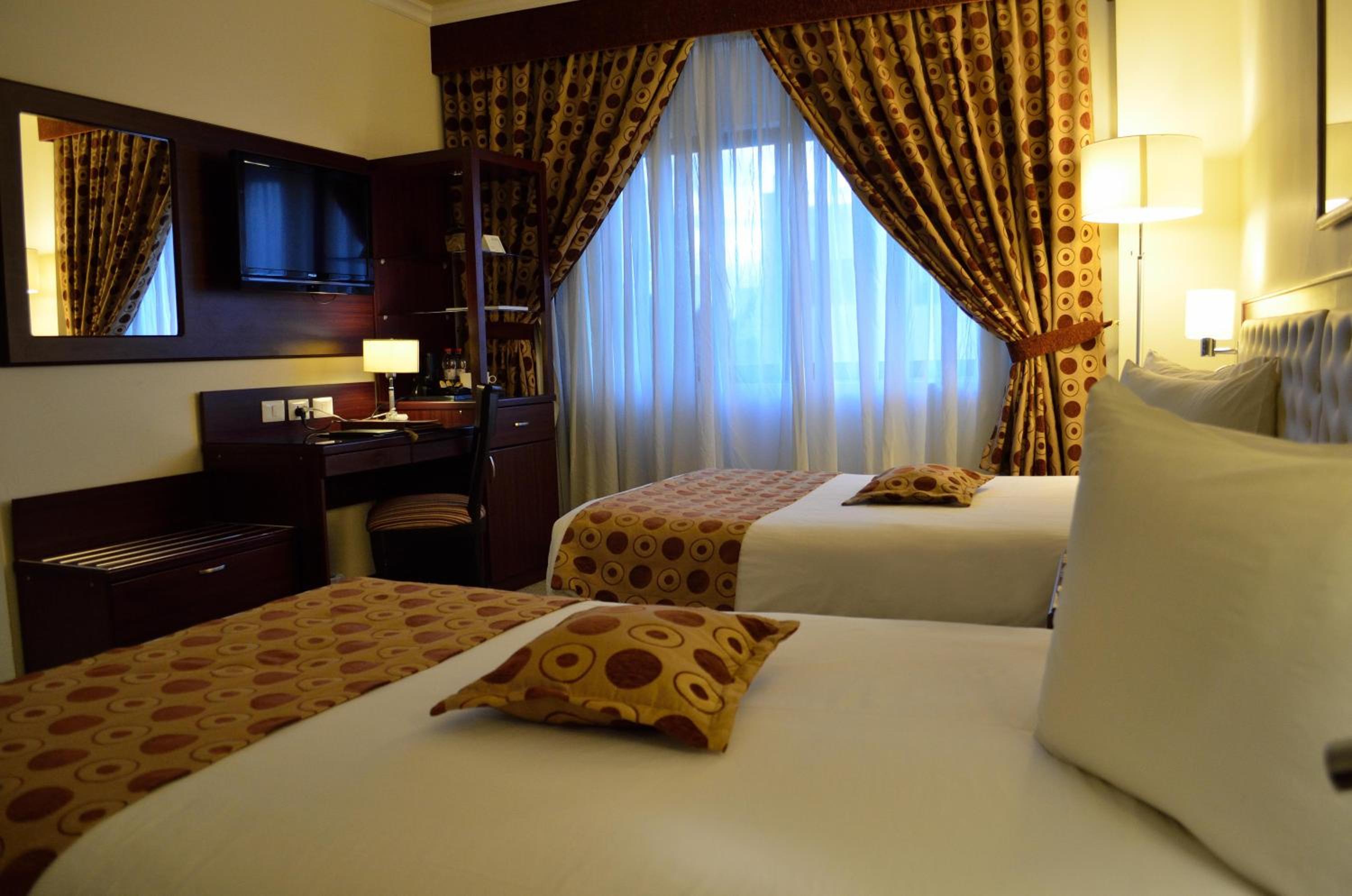 Twin Room - Photo 1