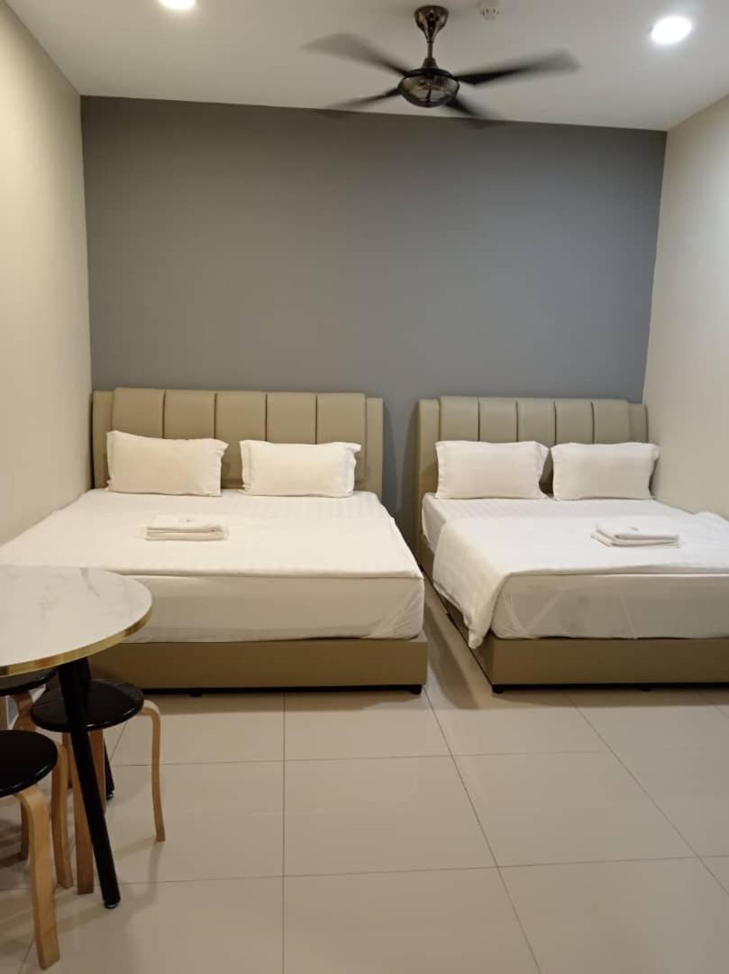 Deluxe Family Suite photo 2