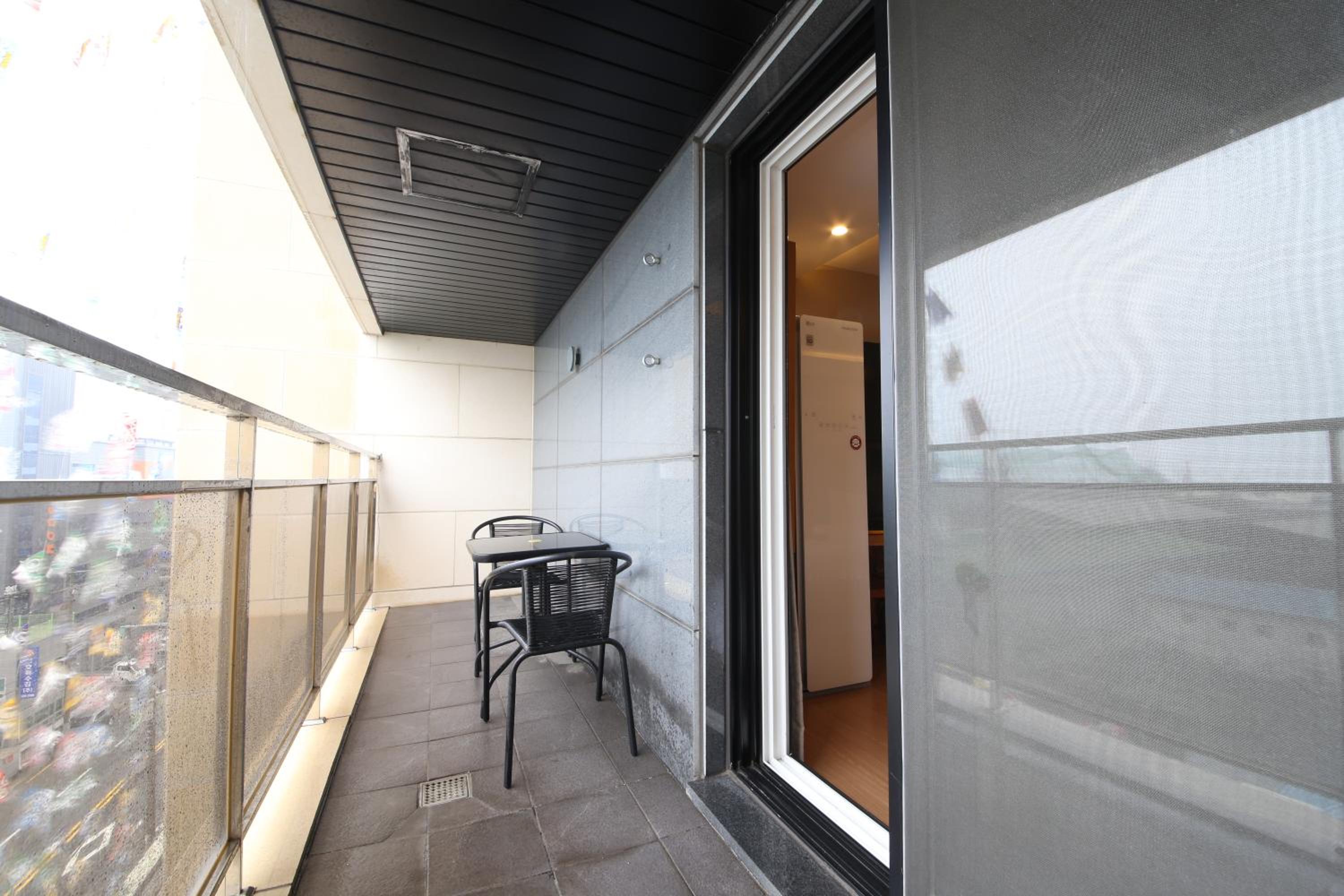 Suite with Terrace - Photo 9