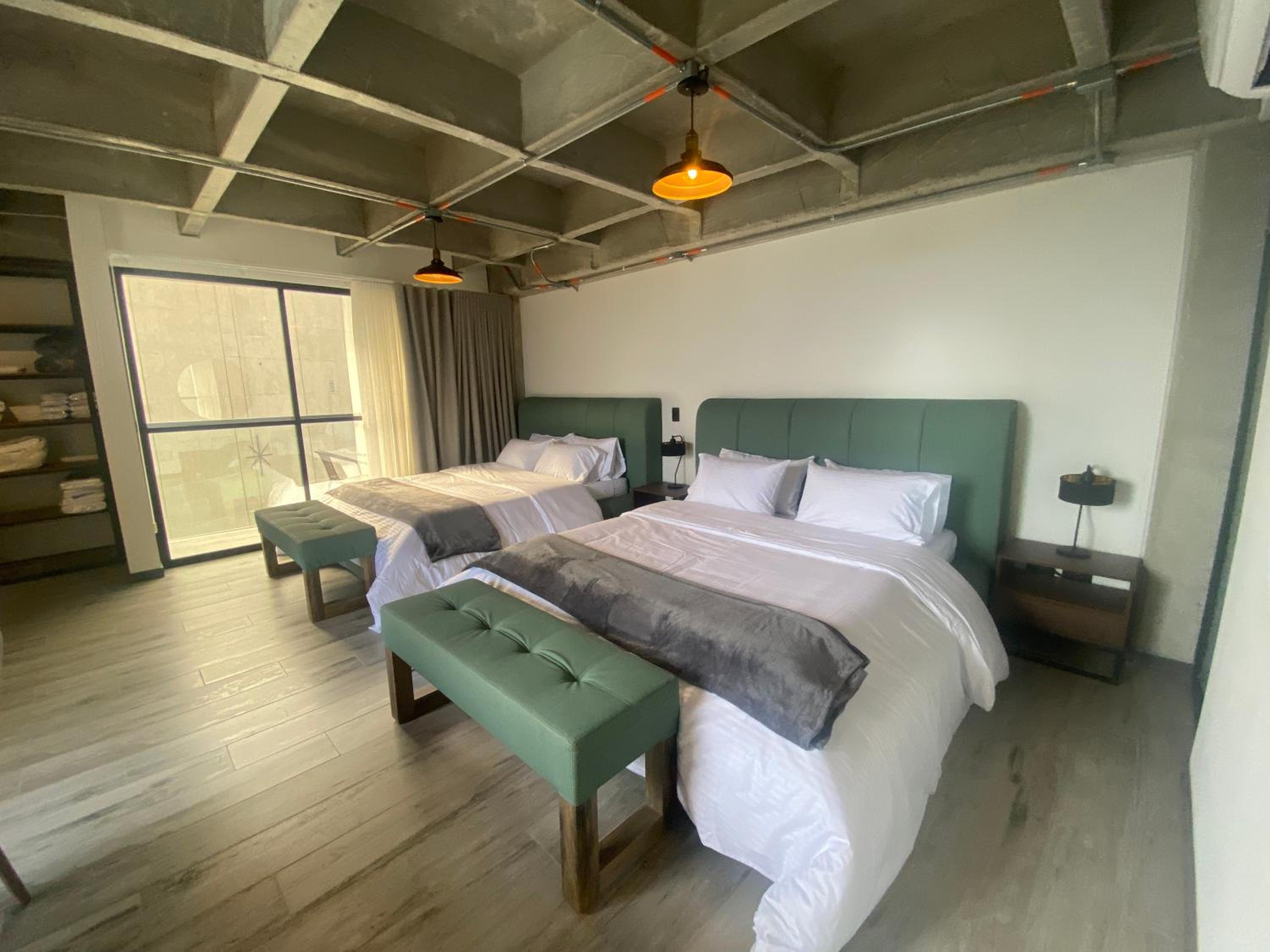 Deluxe Apartment