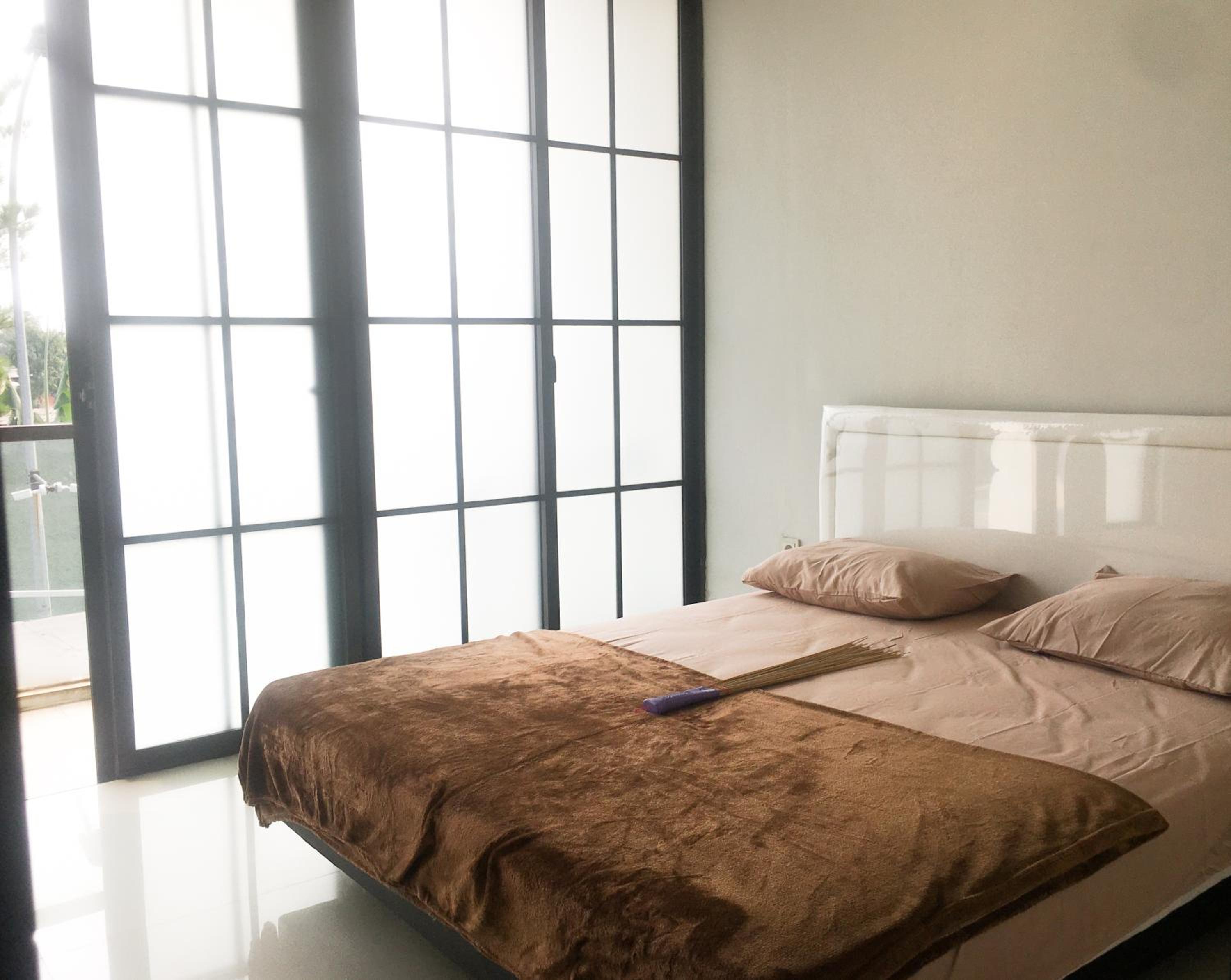 One-Bedroom House photo 1