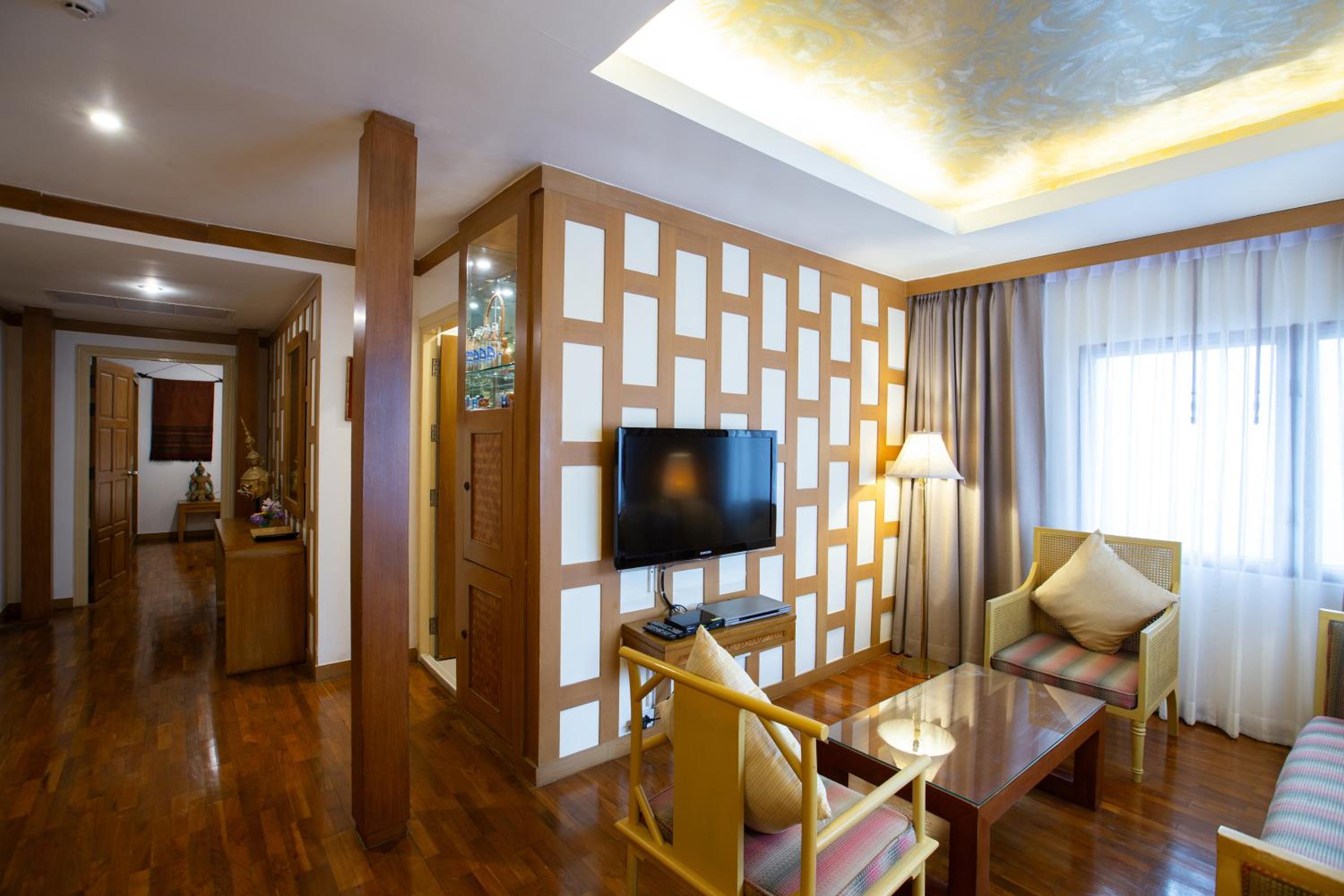 One-Bedroom Suite photo 3