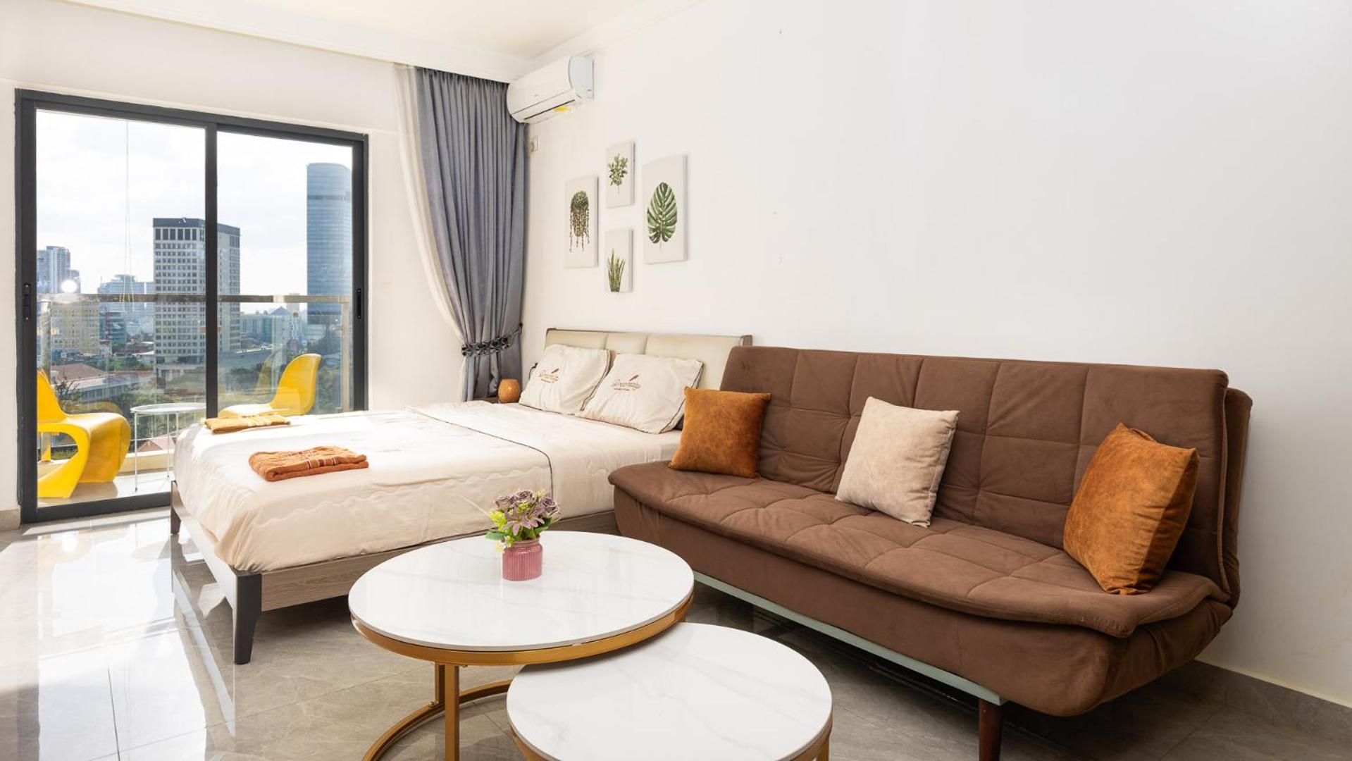 One-Bedroom Apartment photo 2