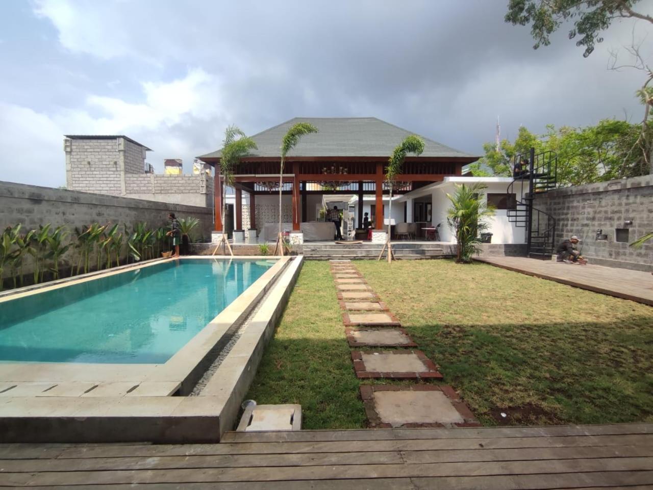 Two-Bedroom Villa - Photo 4