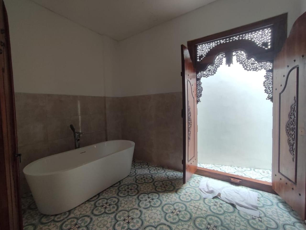Two-Bedroom Villa - Photo 17
