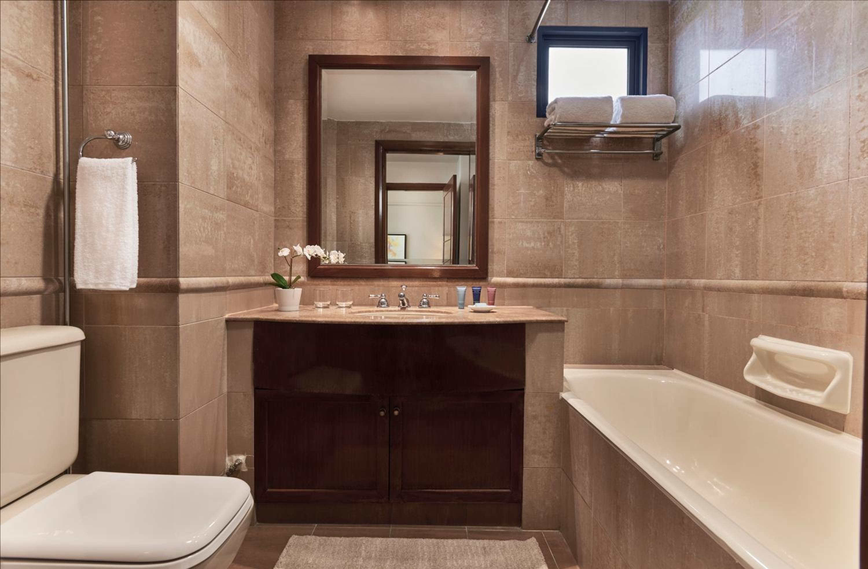 Three-Bedroom Suite photo 1