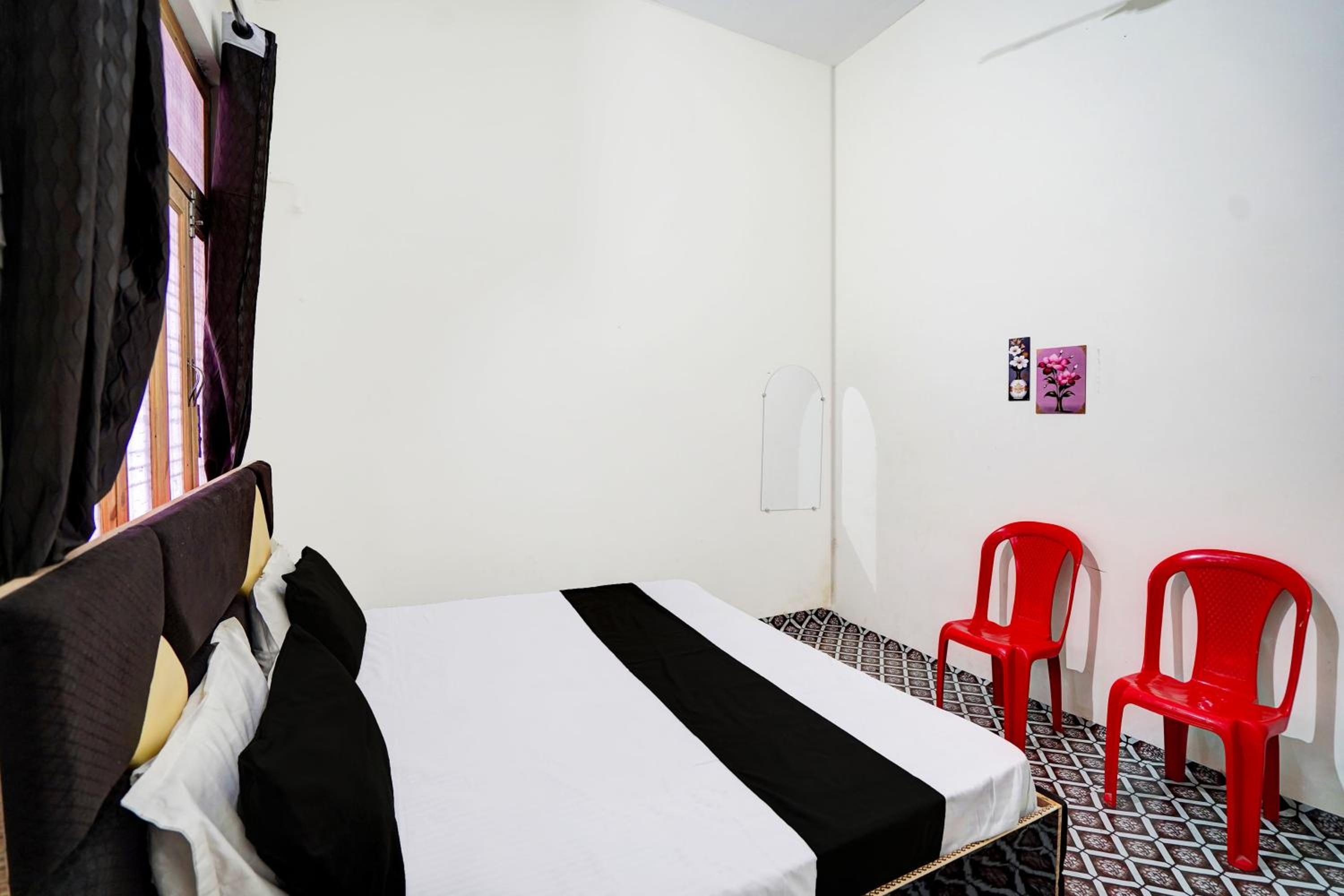 Triple Room With Bathroom photo 2