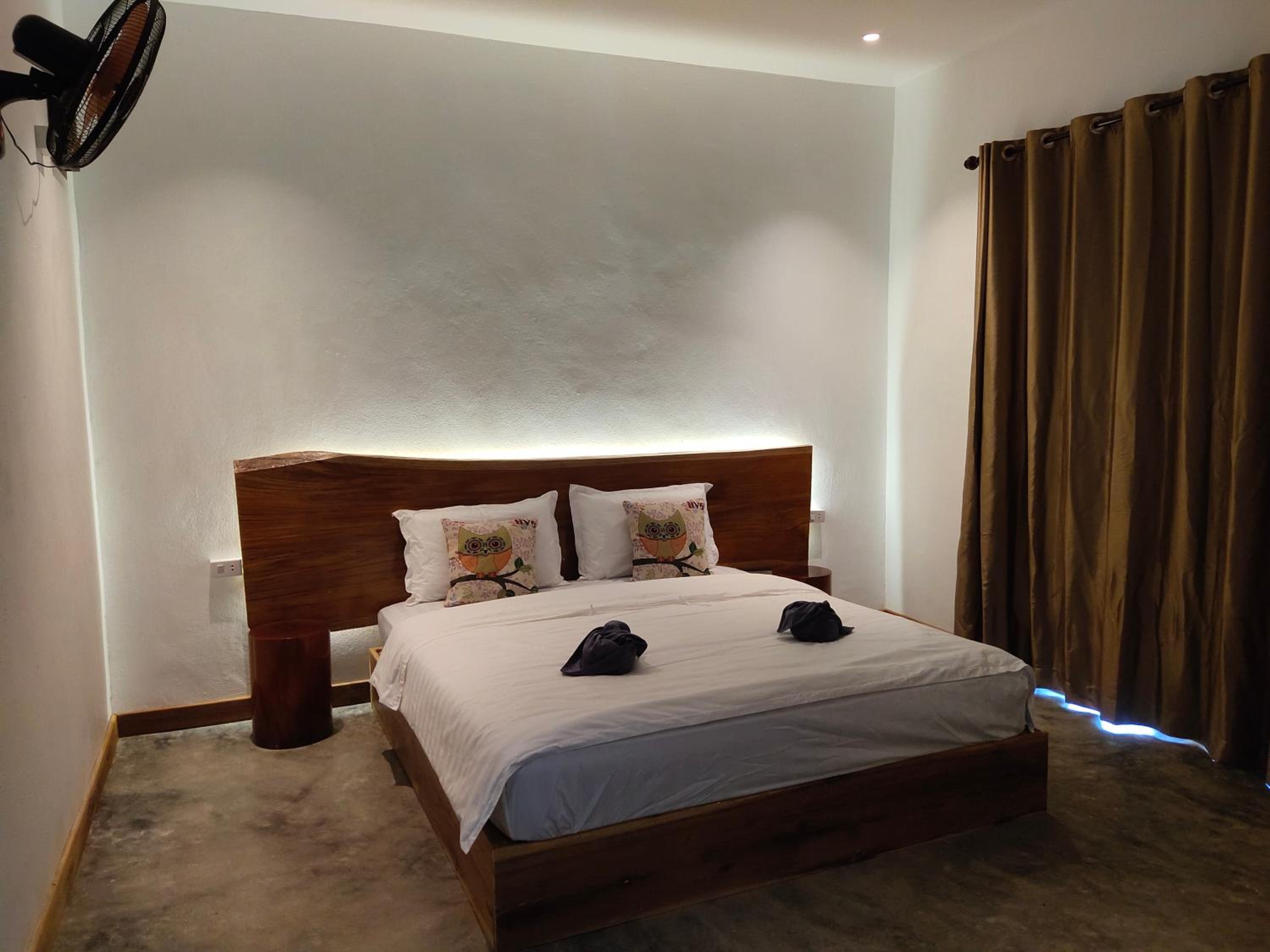 Double Room with Lake View