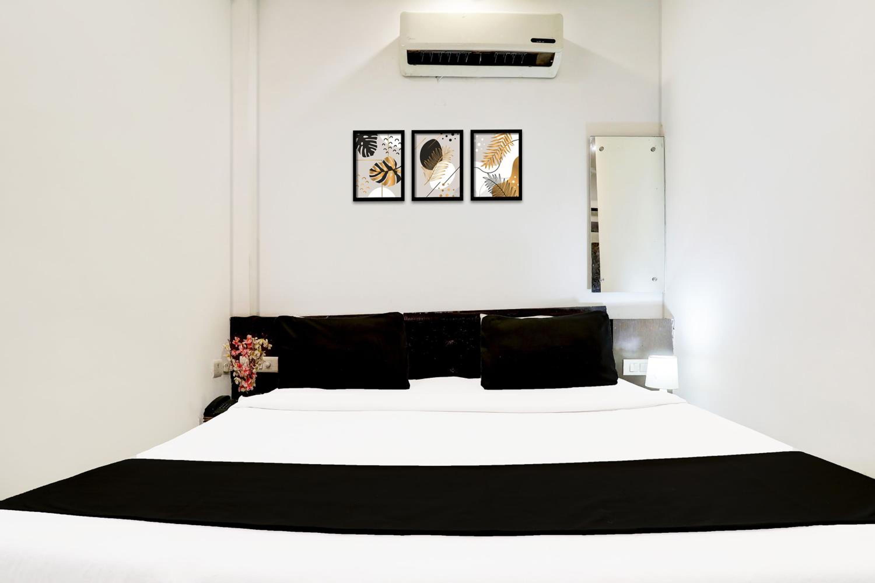 Classic Triple Room photo 3