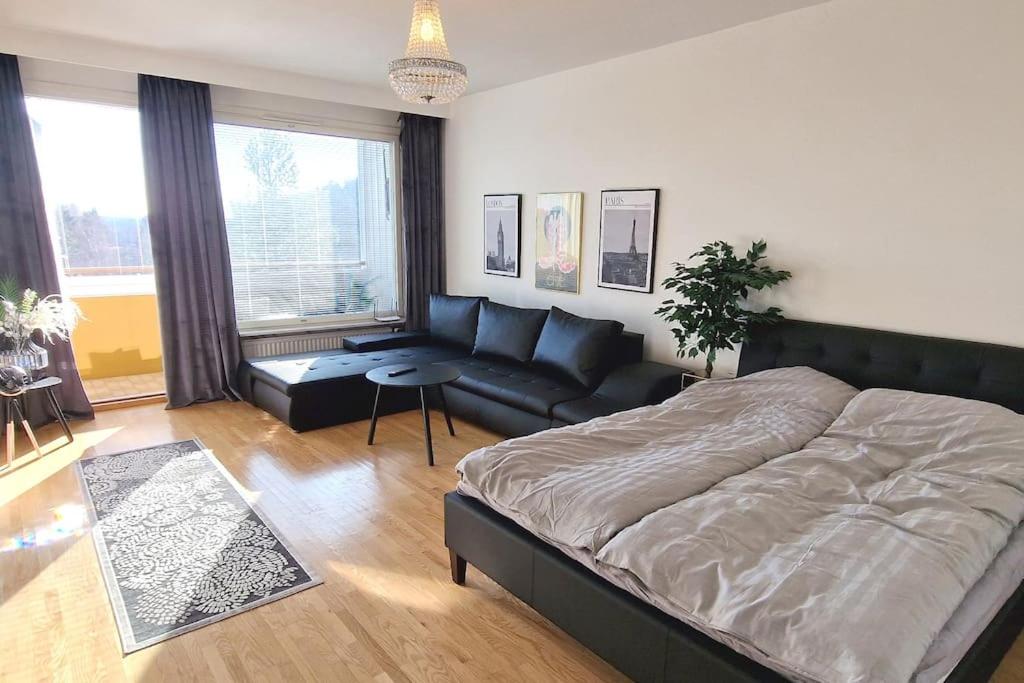 Two-Bedroom Apartment photo 2