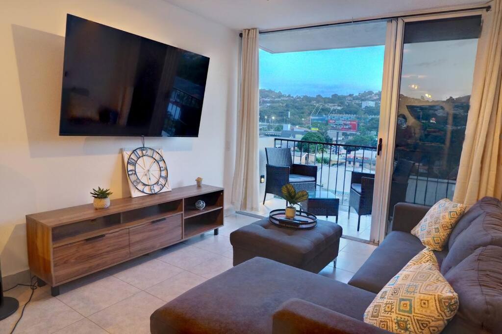 Three-Bedroom Apartment photo 1