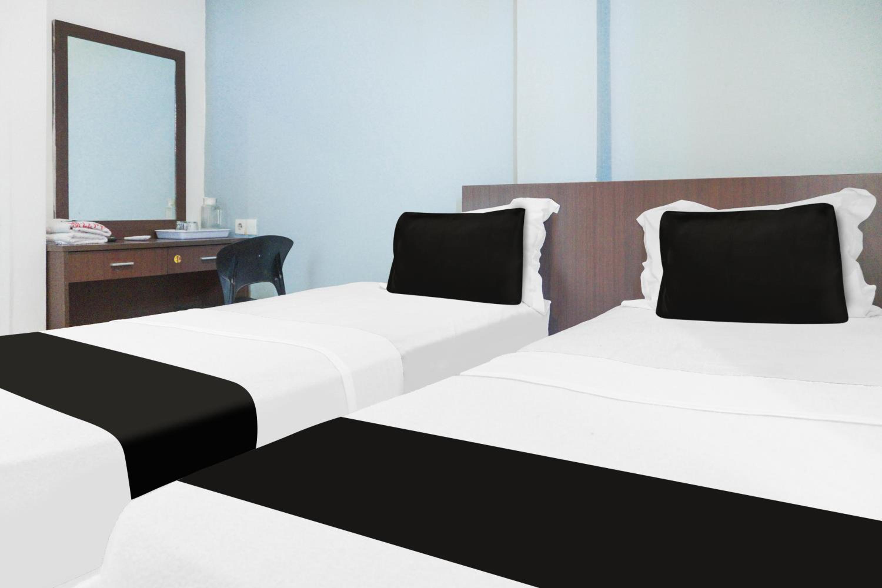 Delxue Twin Room photo 3