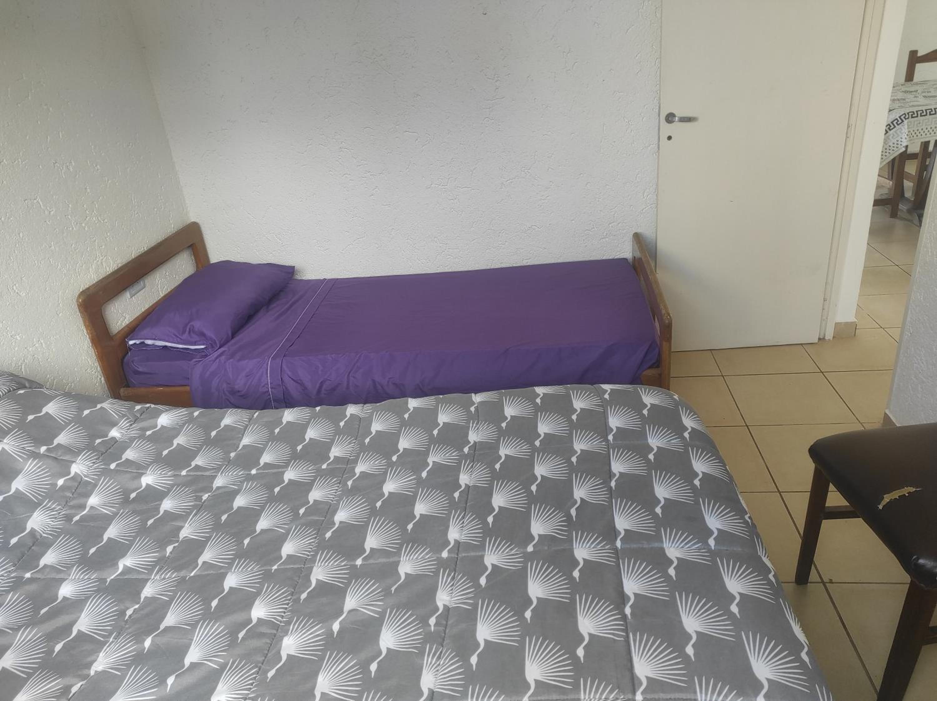 One-Bedroom House photo 1