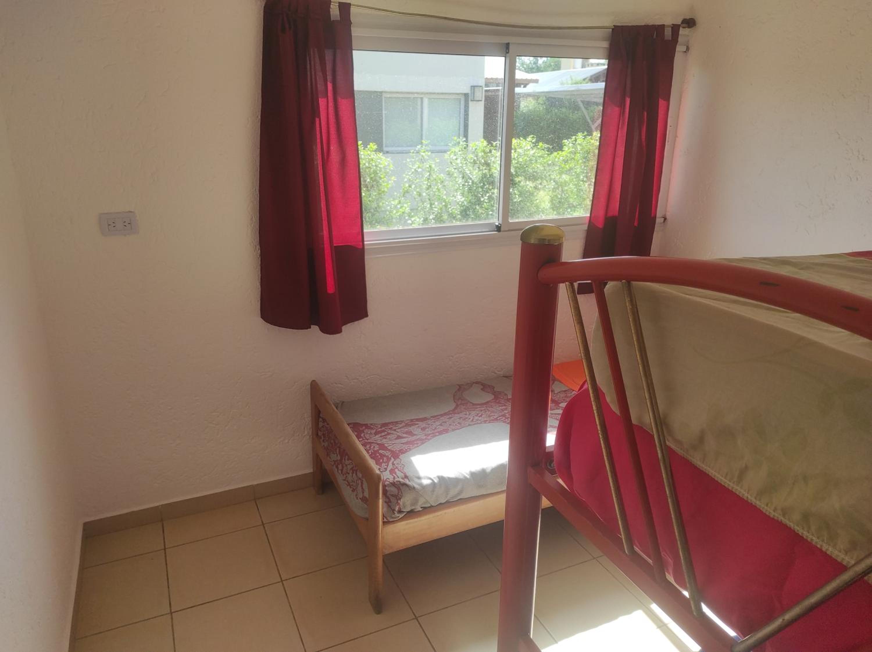 One-Bedroom House photo 2