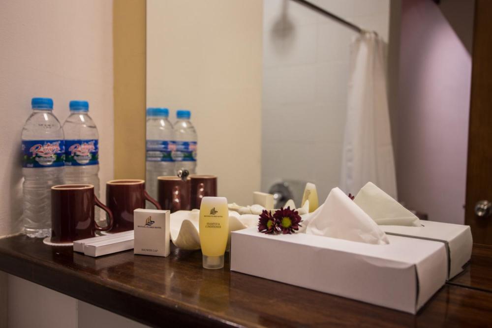 Junior Suite with Free Return Airport Transfer - Photo 7
