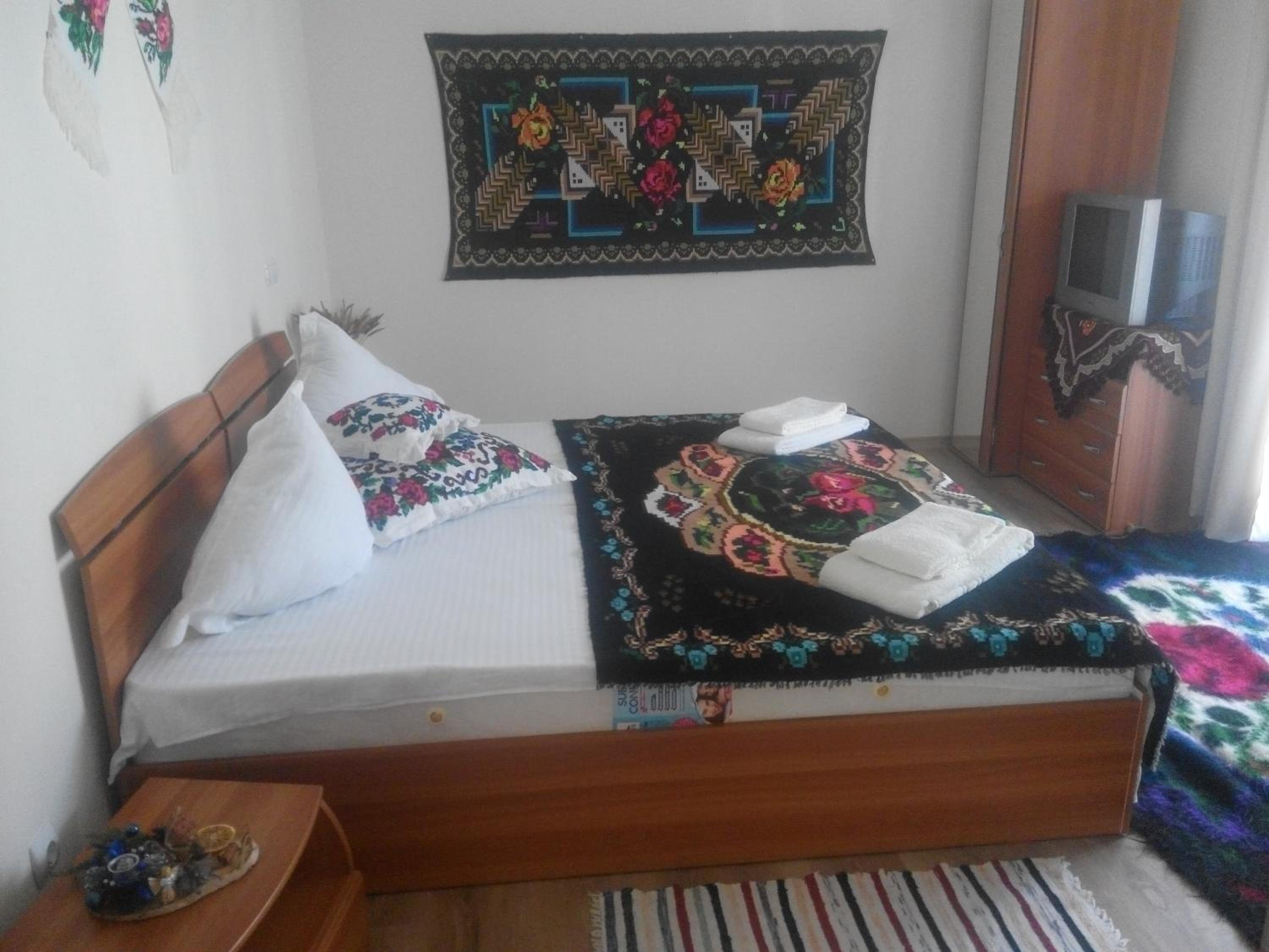 Double or Twin Room with Private Bathroom photo 1