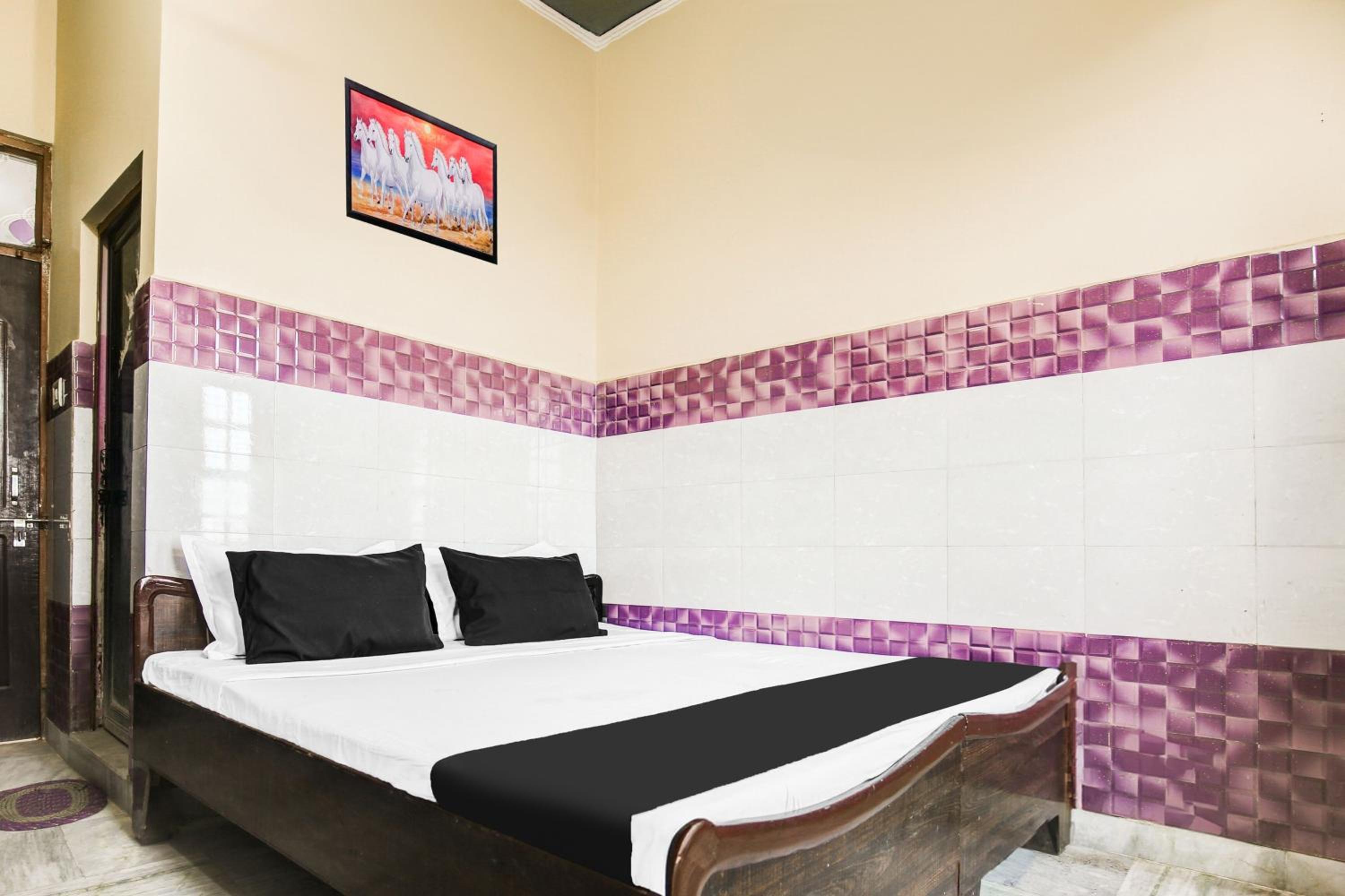 Classic Triple Room photo 2