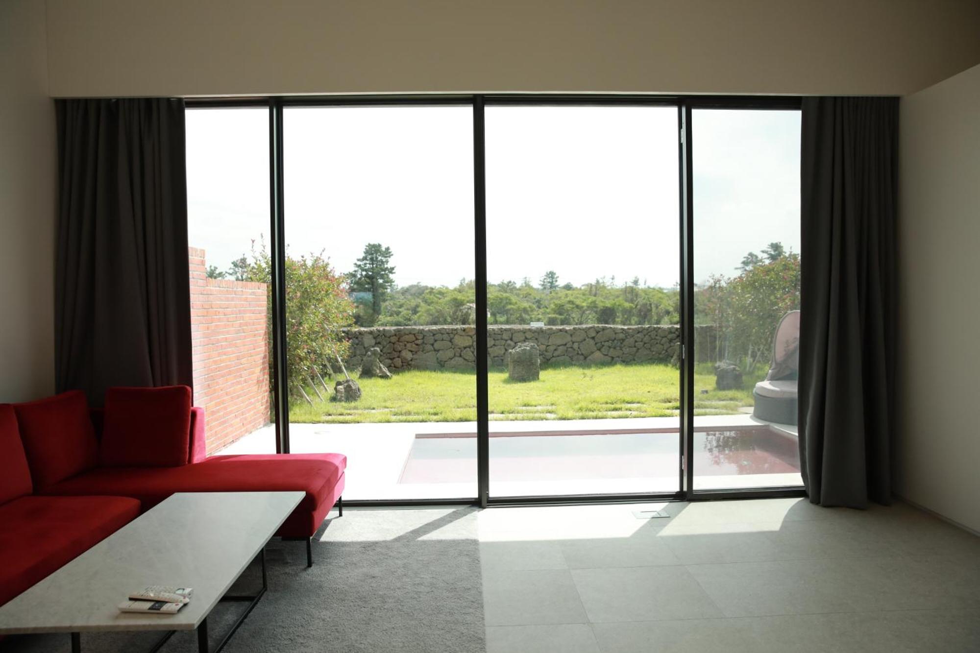 Deluxe Studio - Photo 16