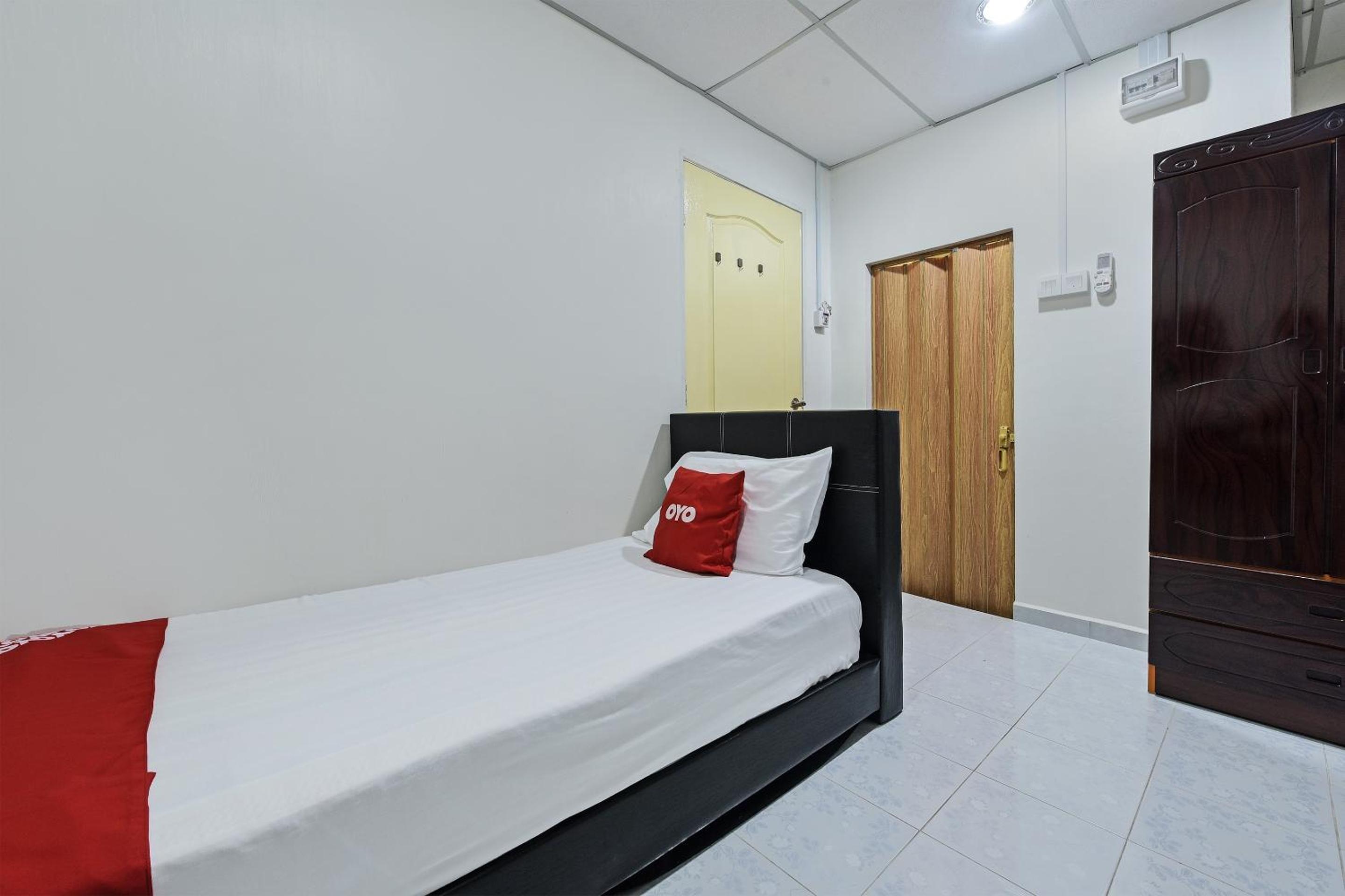 Deluxe Single Room photo 3