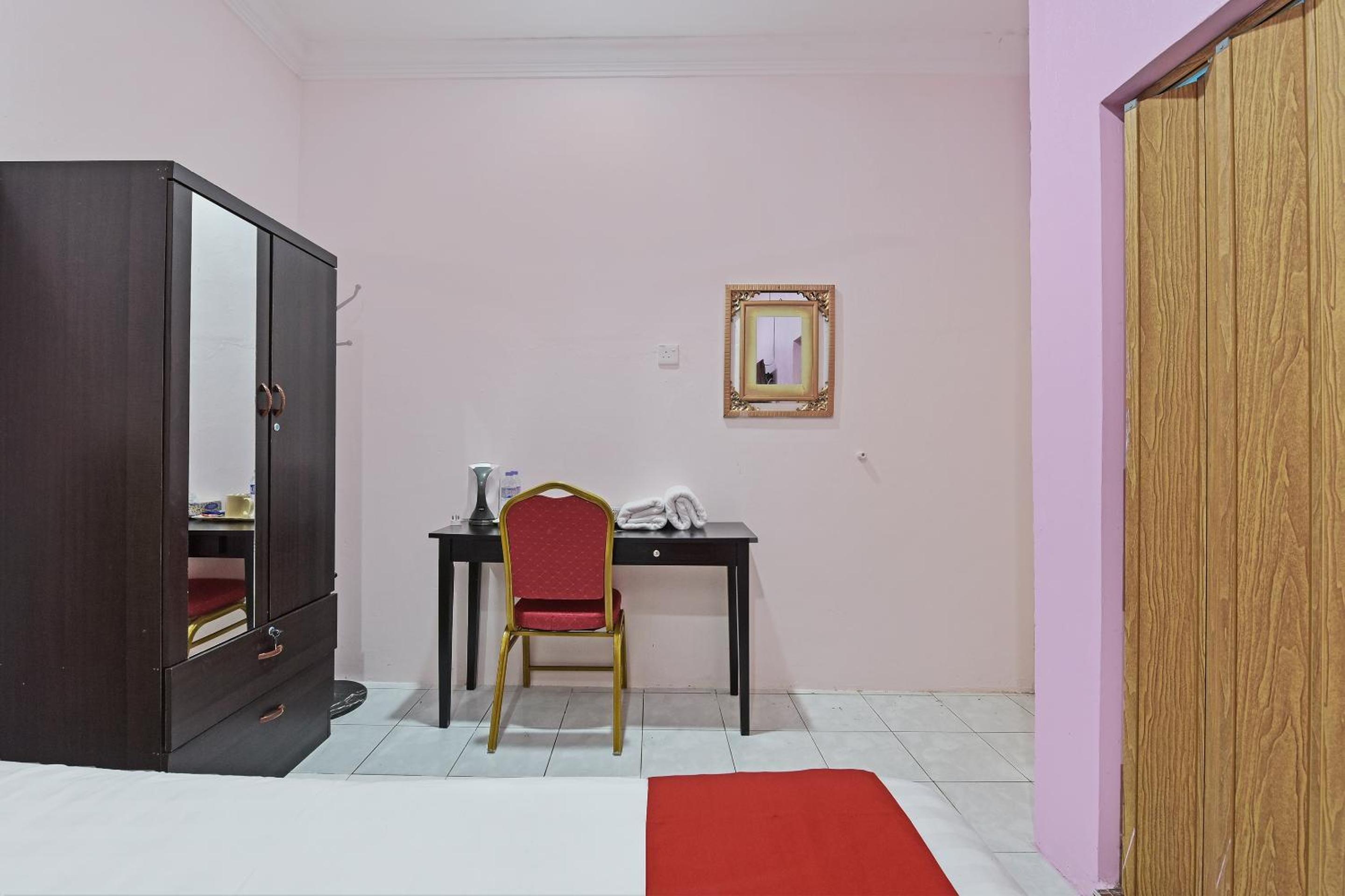 Deluxe Twin Room - Photo 3