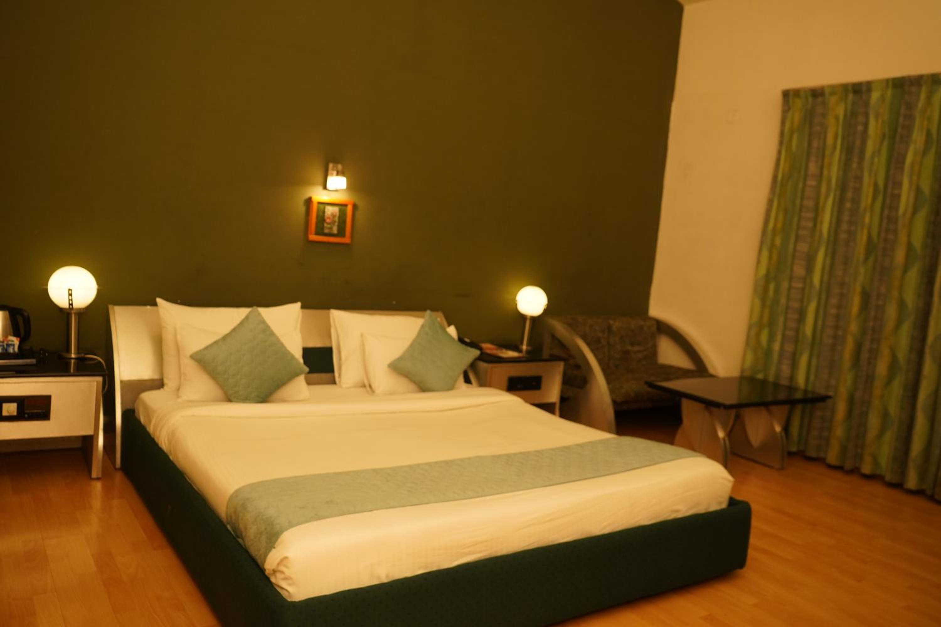 Double Room - Photo 4