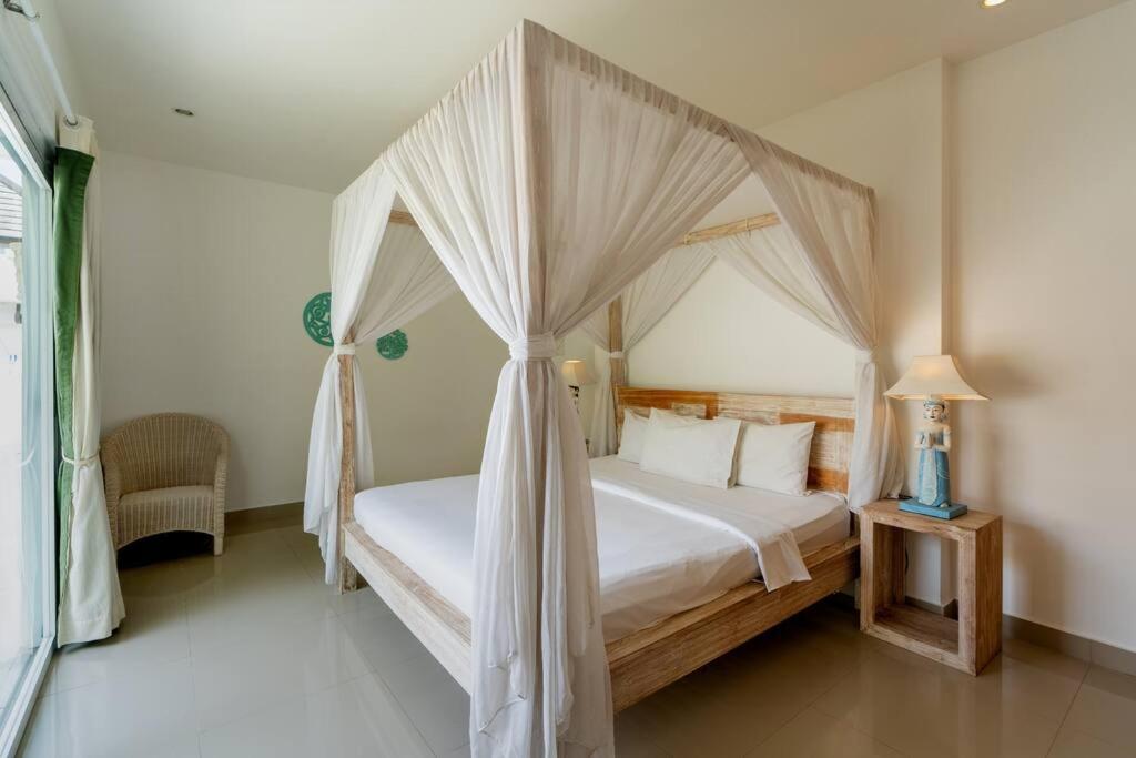 Villa photo 1
