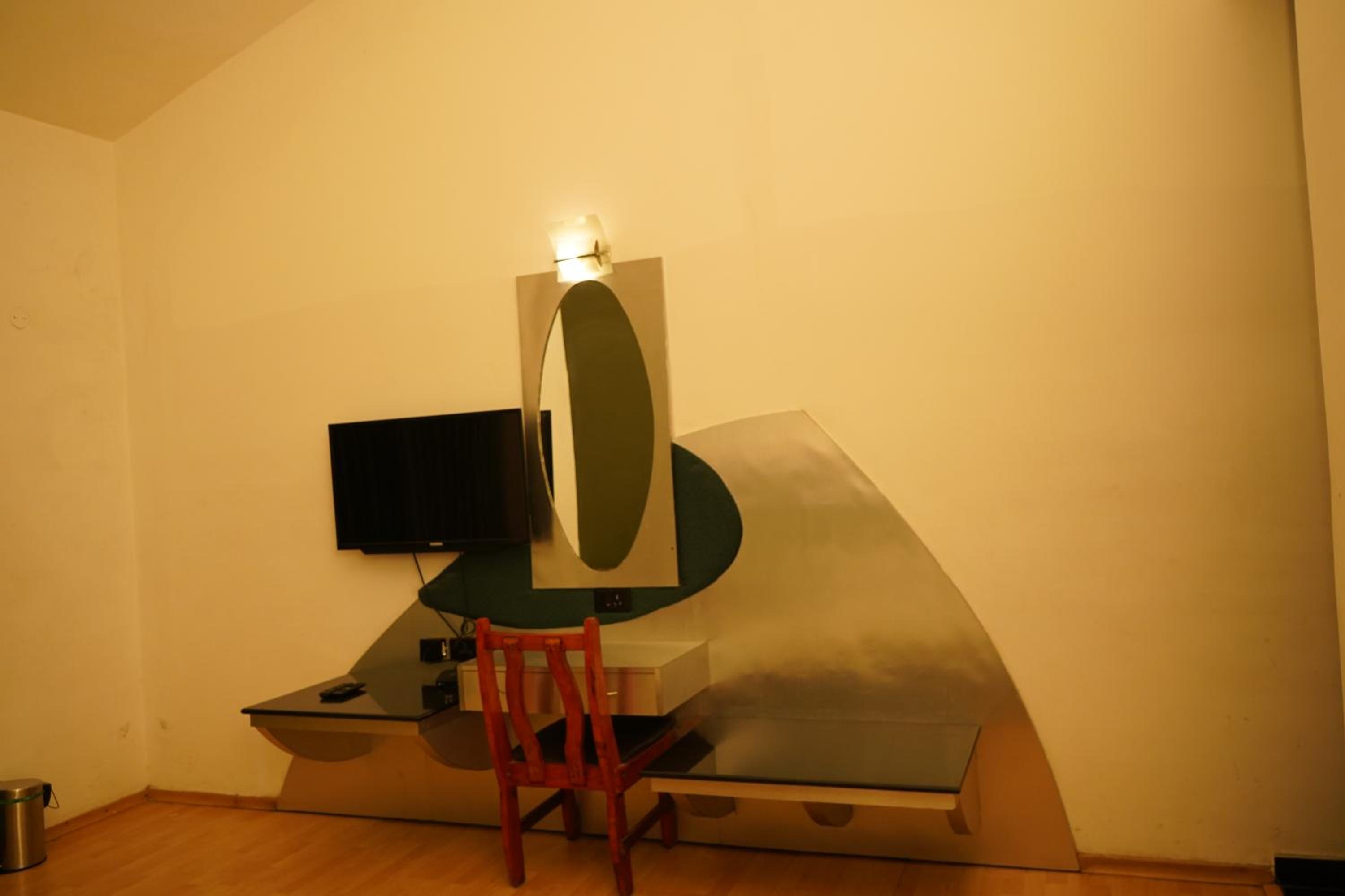 Double Room - Photo 6