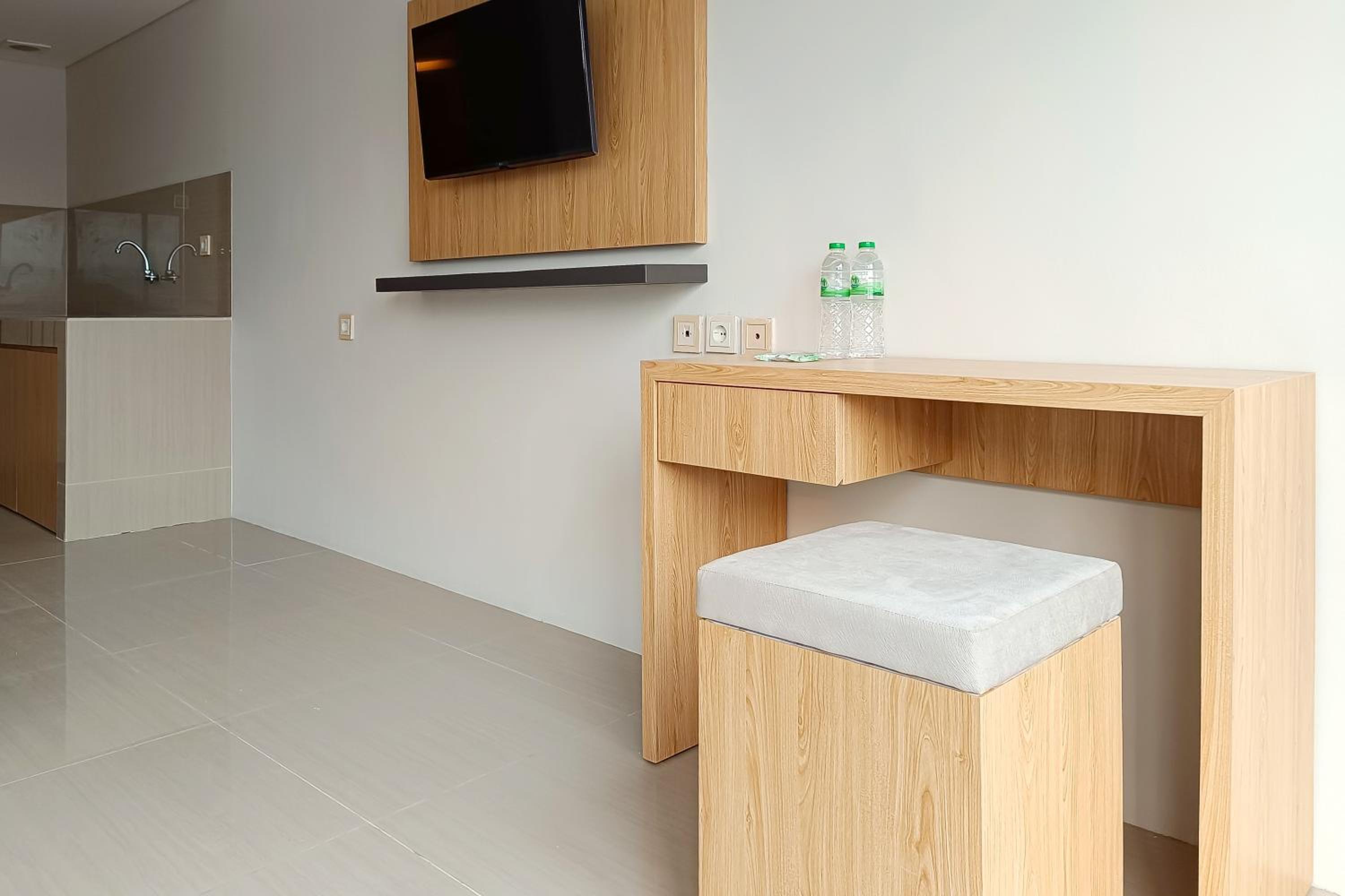Studio Apartment photo 3