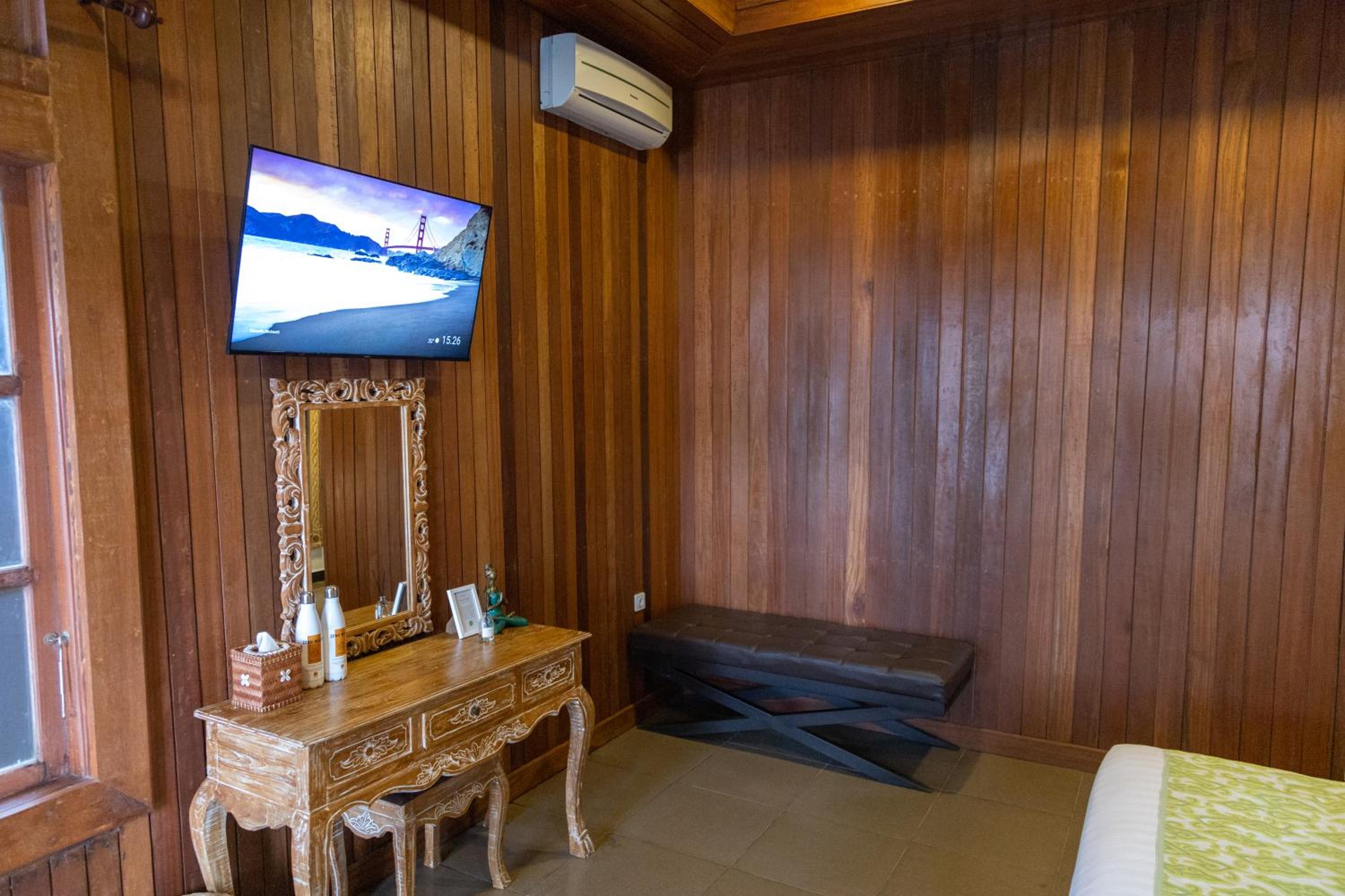 Deluxe Double Room - Photo 12