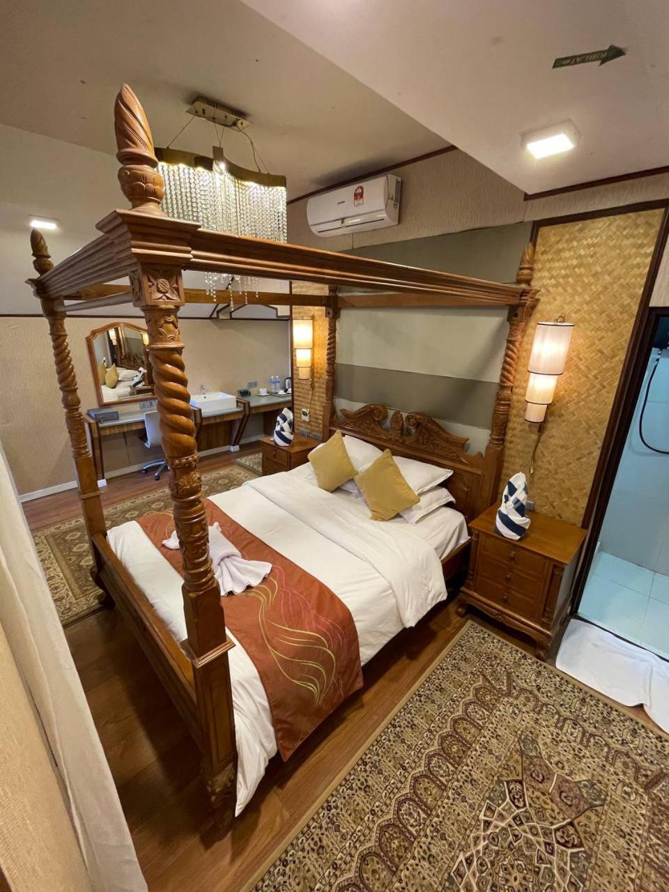 Suite With Private Pool photo 1