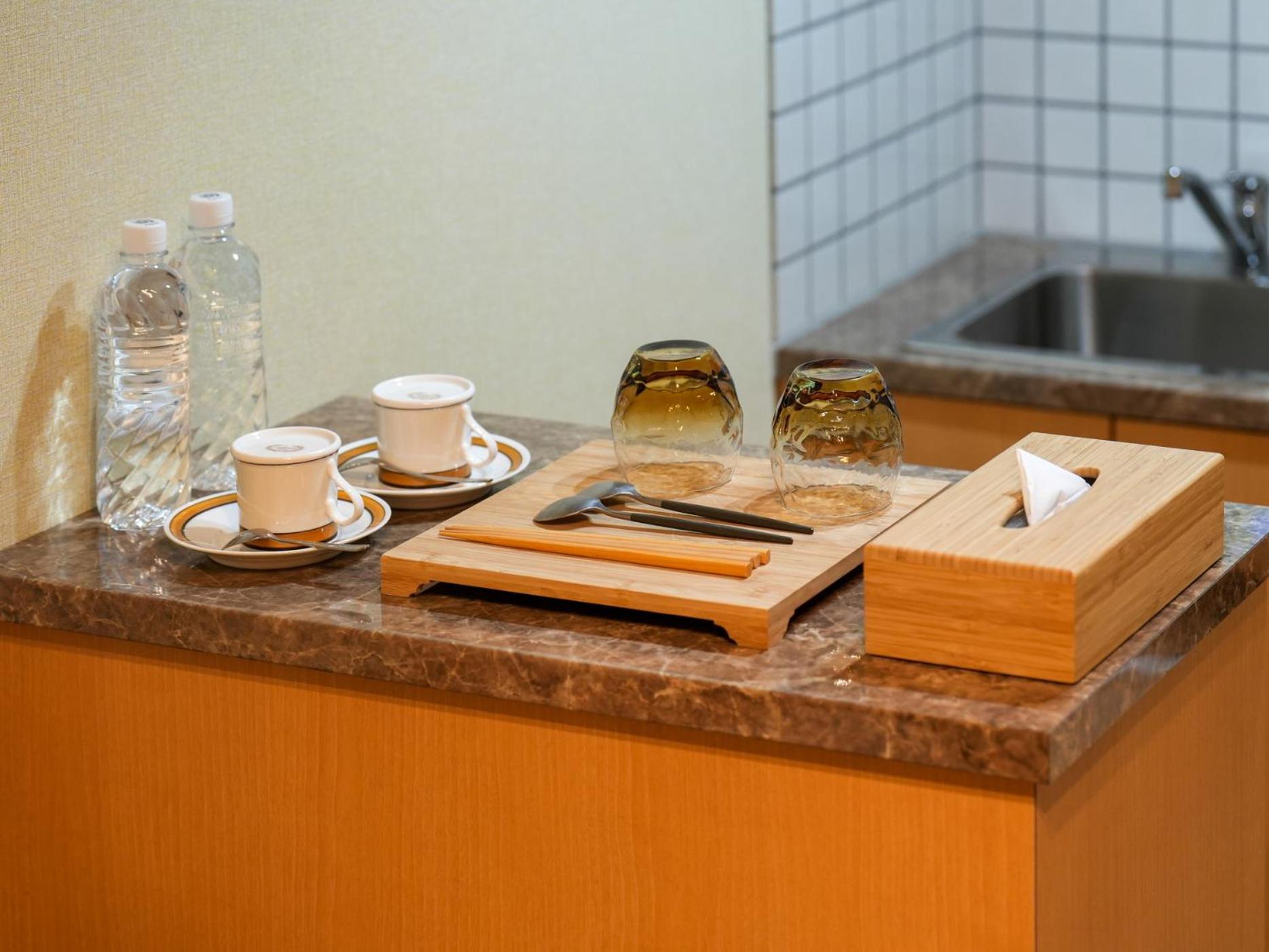 Suite - Photo 12