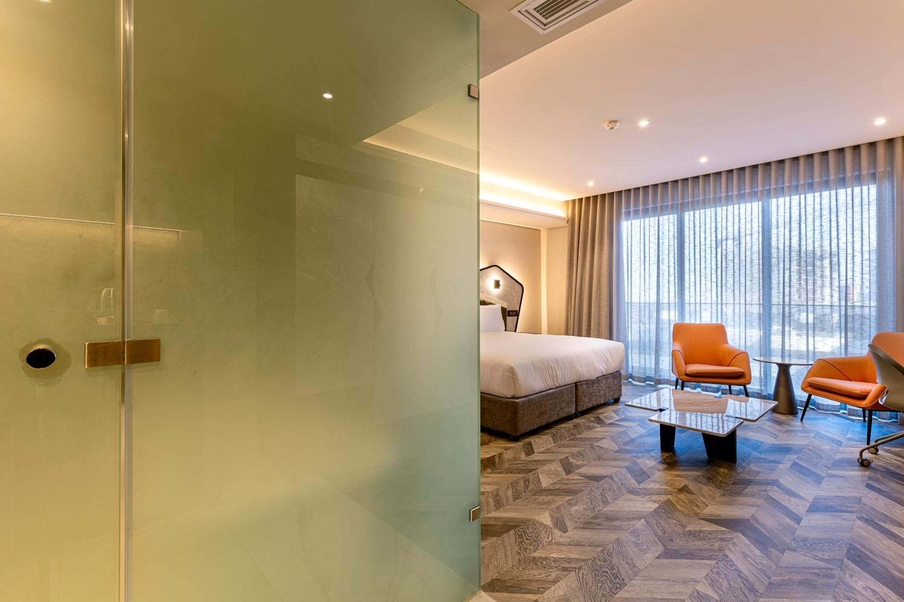 Standard Twin Room - Photo 1