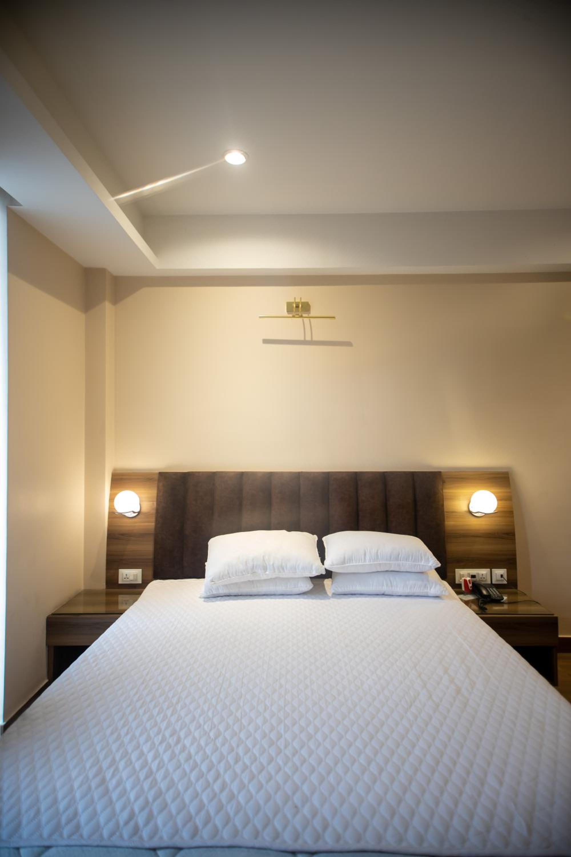 Deluxe Double Room photo 2